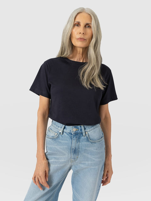 Finsbury Crew Neck Tee - Navy - Women's T-shirts | Saint and Sofia® UK