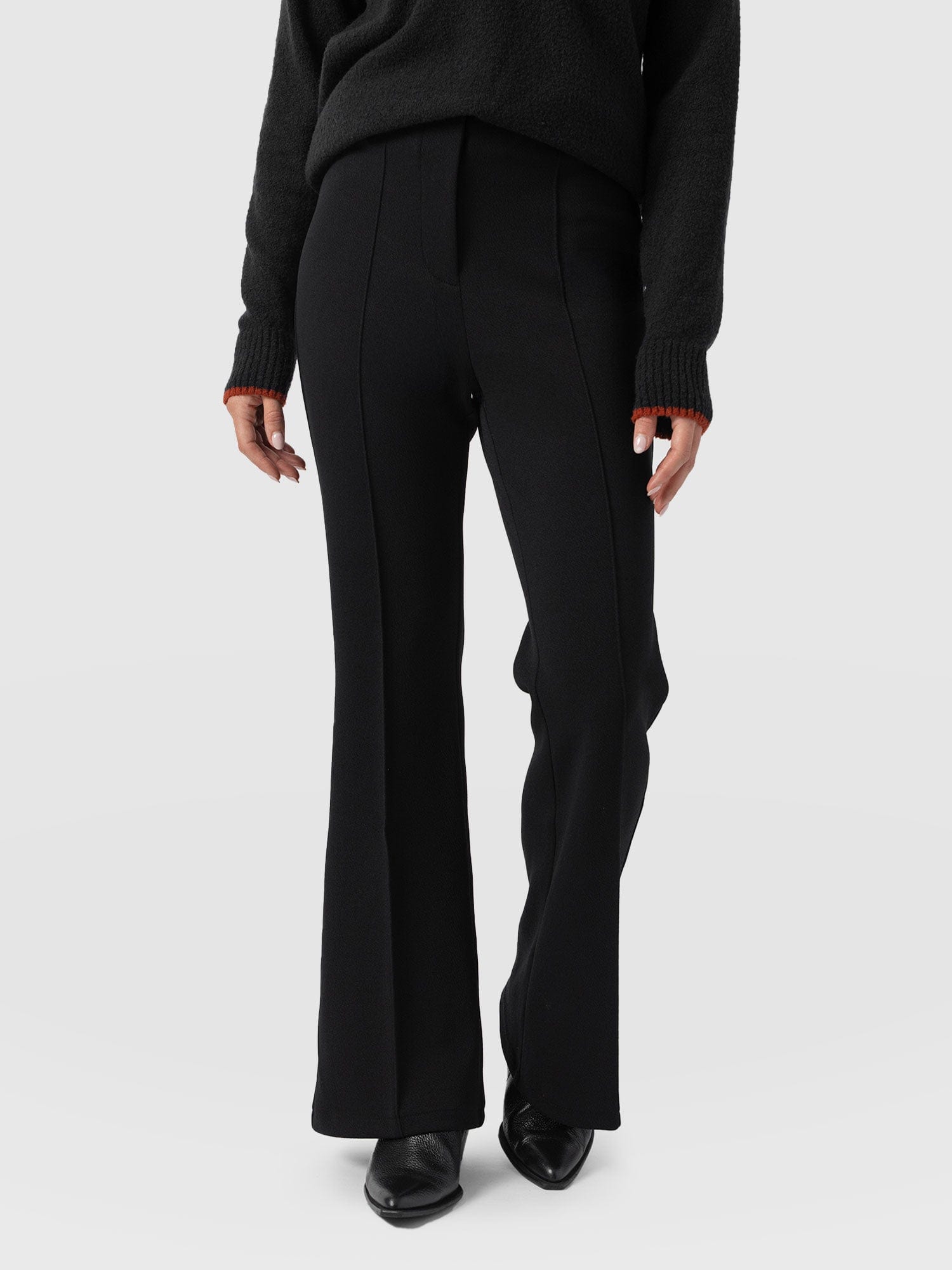 Freya Flared Trouser - Black