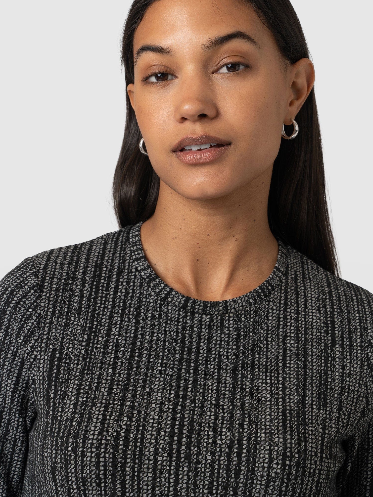 Glen Crew Neck Tee Grey/Black - Women's T-Shirts | Saint + Sofia® UK