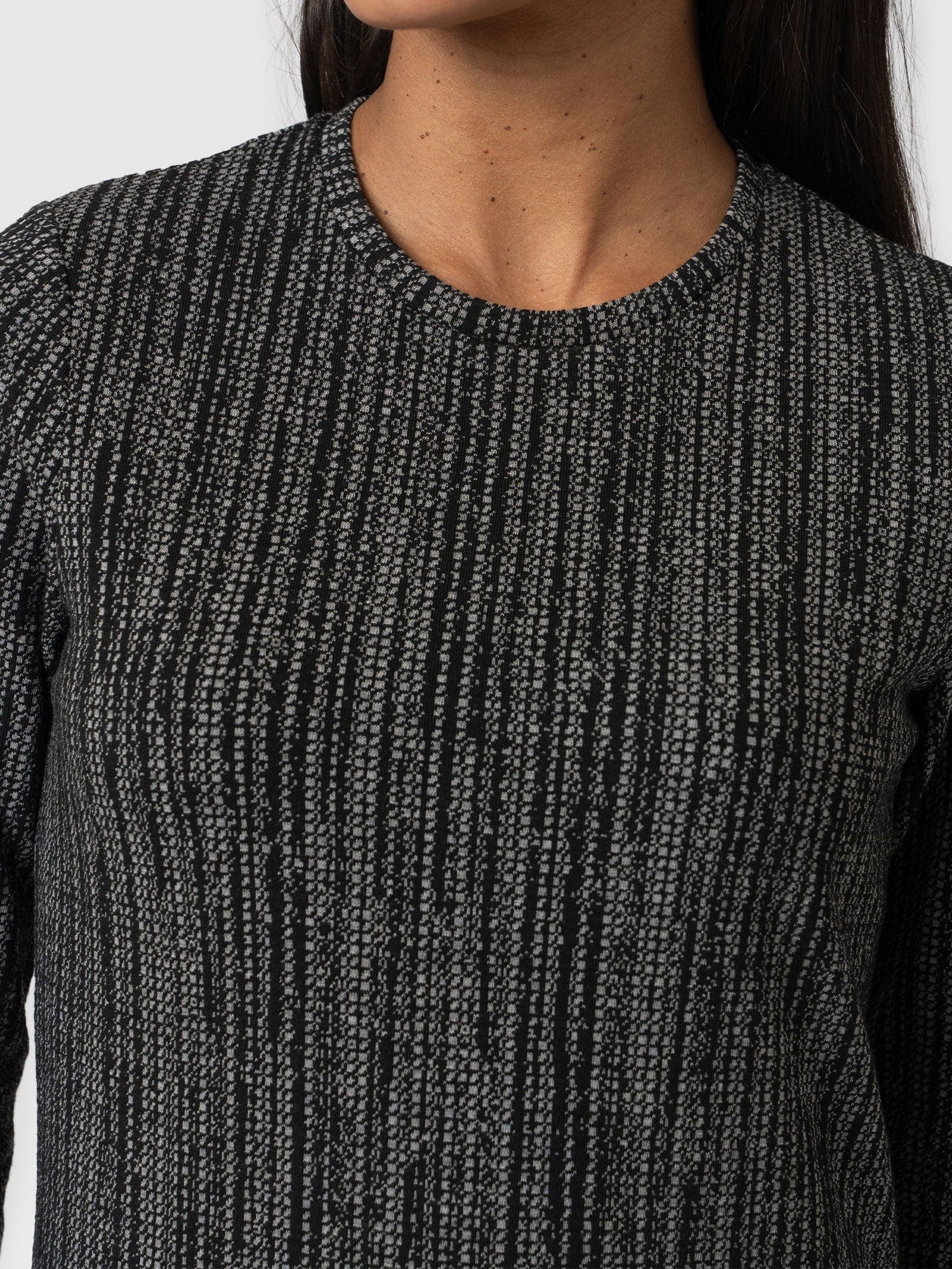 Glen Crew Neck Tee Grey/Black - Women's T-Shirts | Saint + Sofia® UK