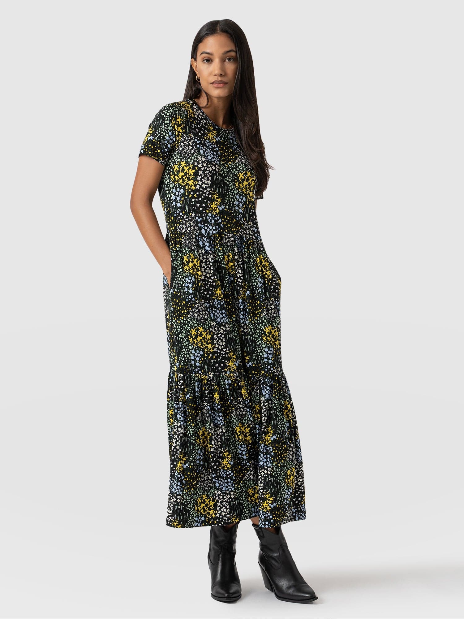 Short hot sale patterned dresses