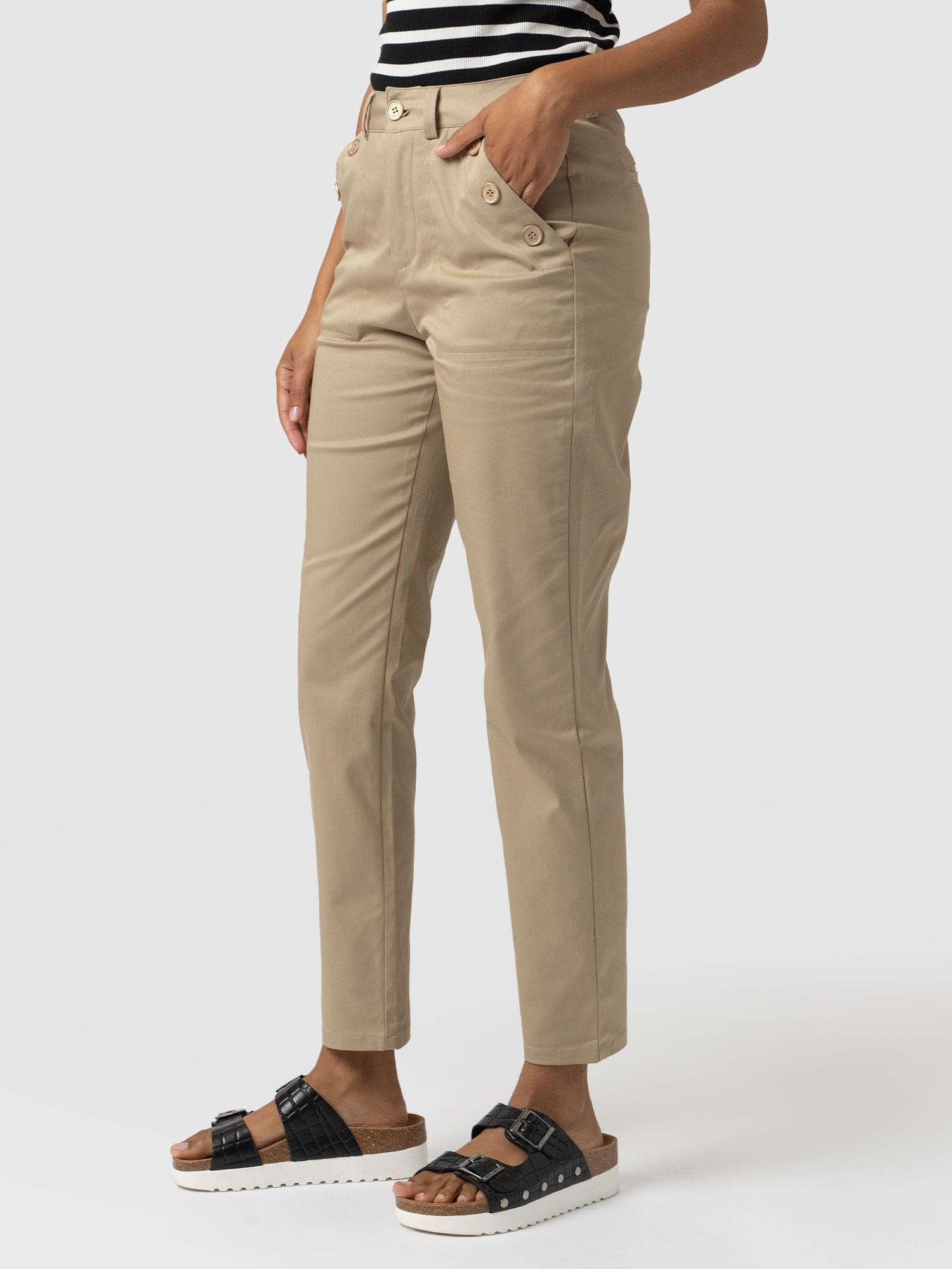 Gwen Chino Camel - Women's Trousers | Saint + Sofia® UK