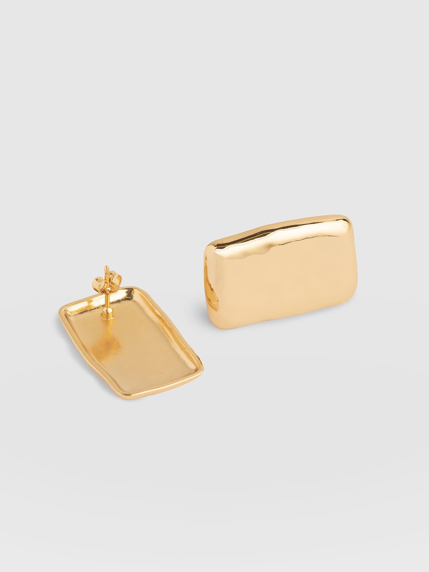 Hammered Rectangle Earrings - Gold - Women's Jewellerys | Saint and Sofia® UK