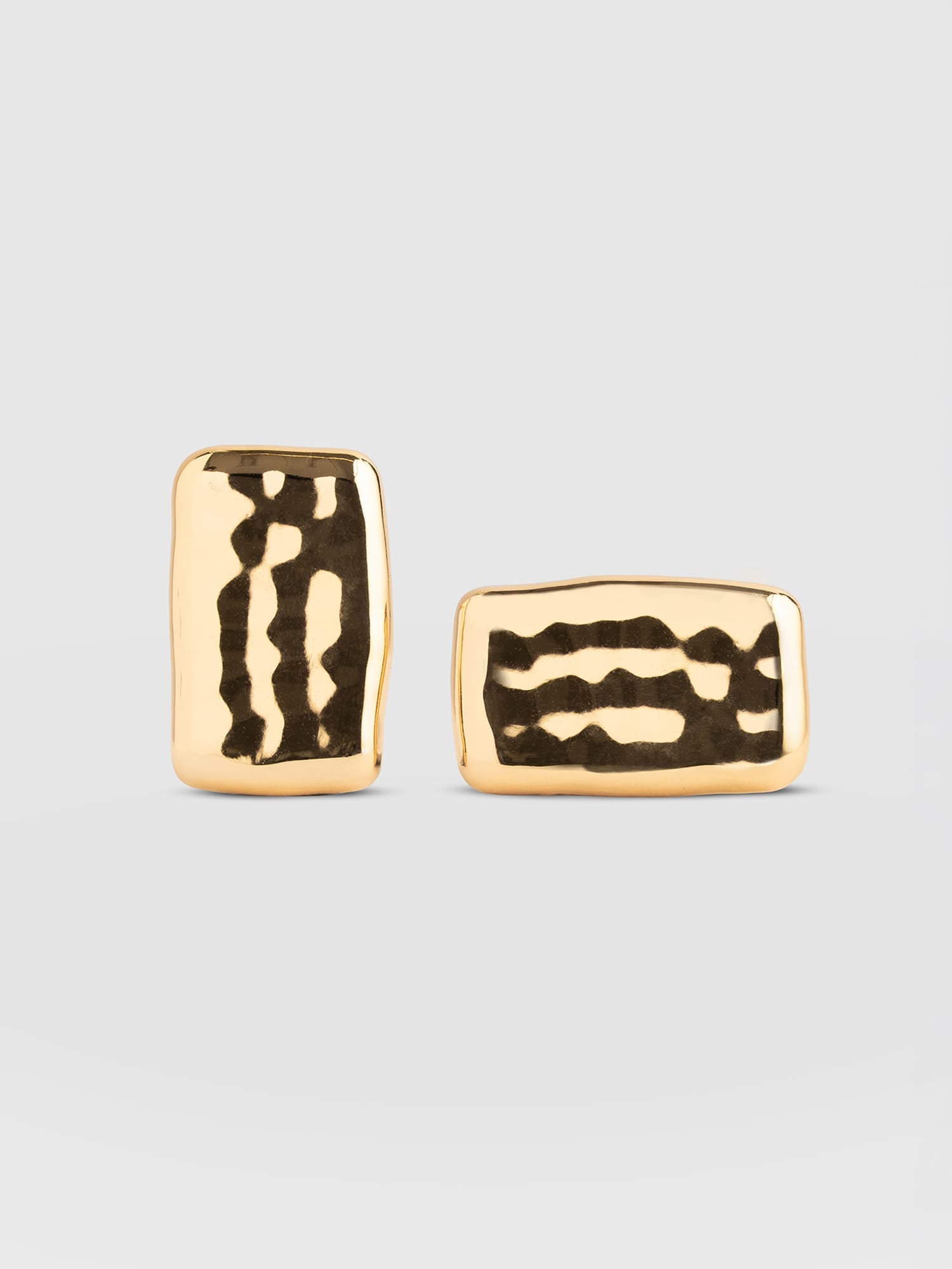 Hammered Rectangle Earrings - Gold - Women's Jewellerys | Saint and Sofia® UK