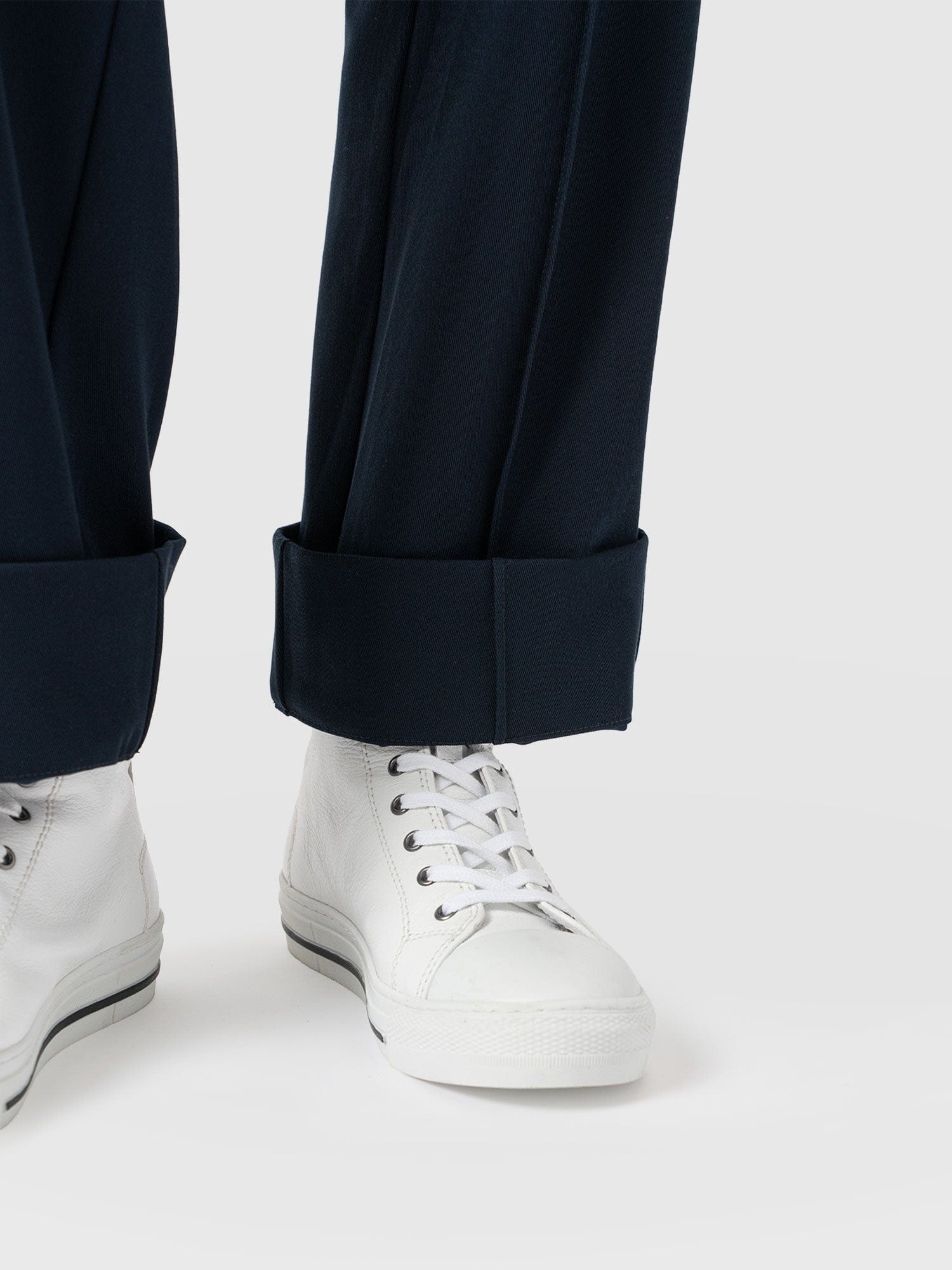 Harlow Straight Leg Pant - Navy