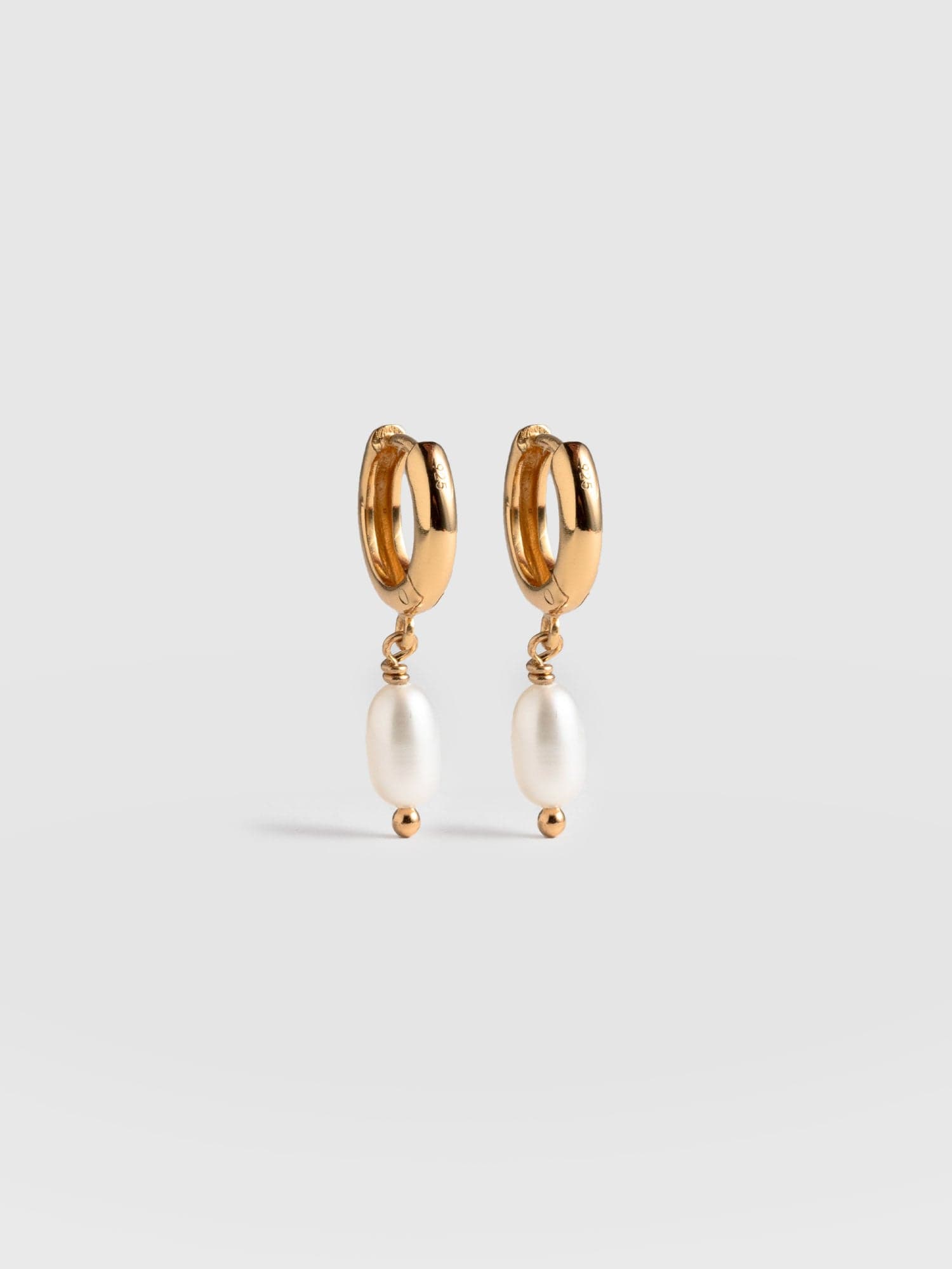 Jacqueline Pearl Huggie Earrings - Gold