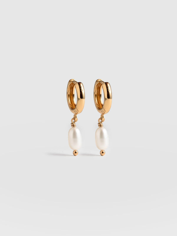 Jacqueline Pearl Huggie Earrings - Gold