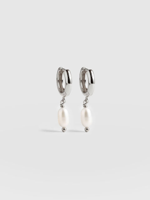 Jacqueline Pearl Huggie Earrings Silver - Women's Jewellery | Saint + Sofia® UK