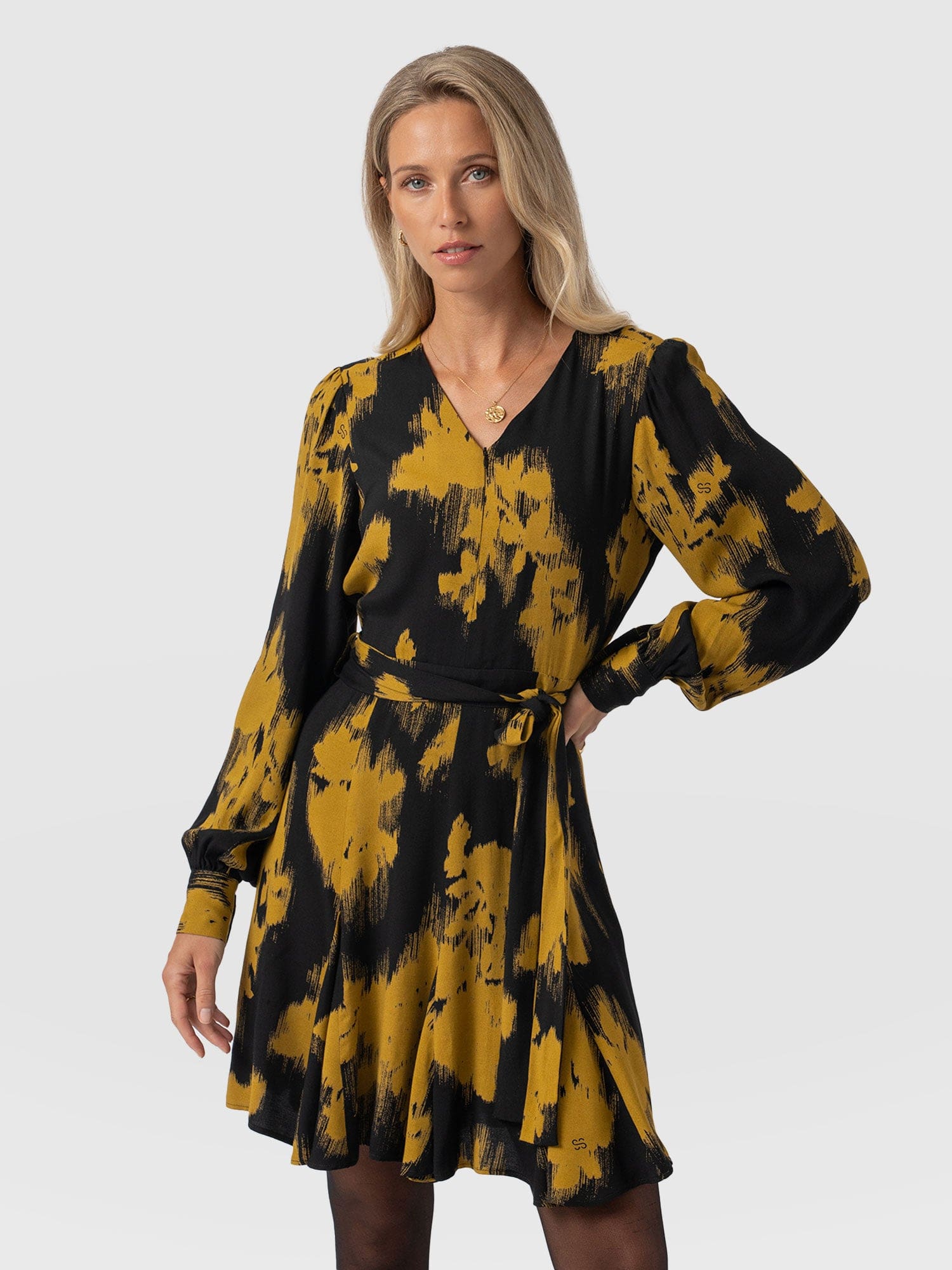 Joselyn Mini Dress Yellow Fade Floral - Women's Dresses | Saint + Sofia® UK