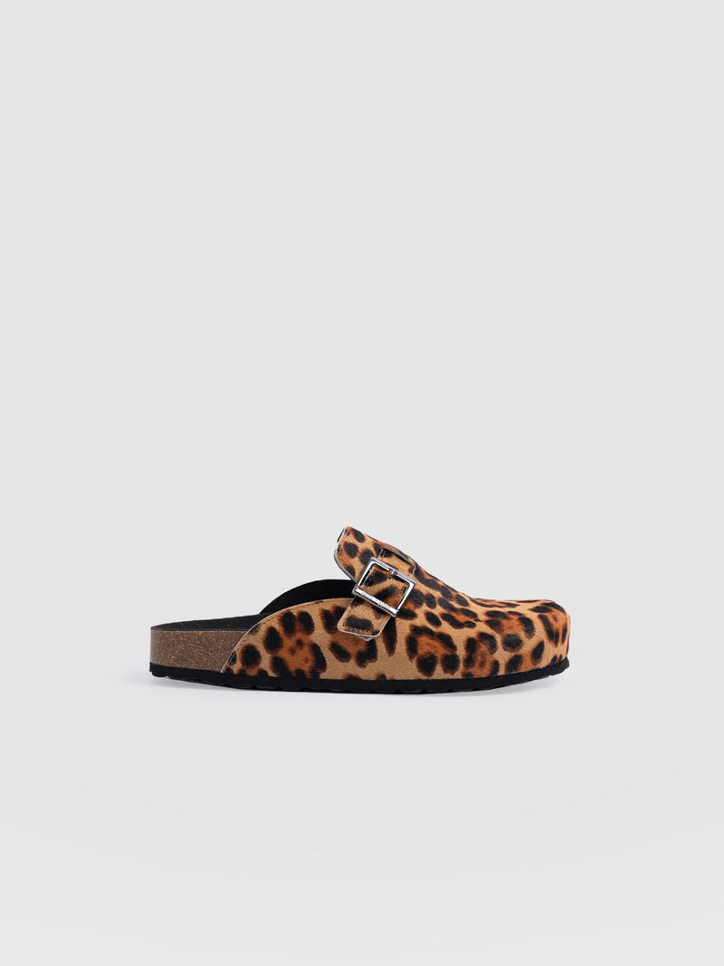 Jude Clogs Leopard - Women's Shoes | Saint + Sofia® UK