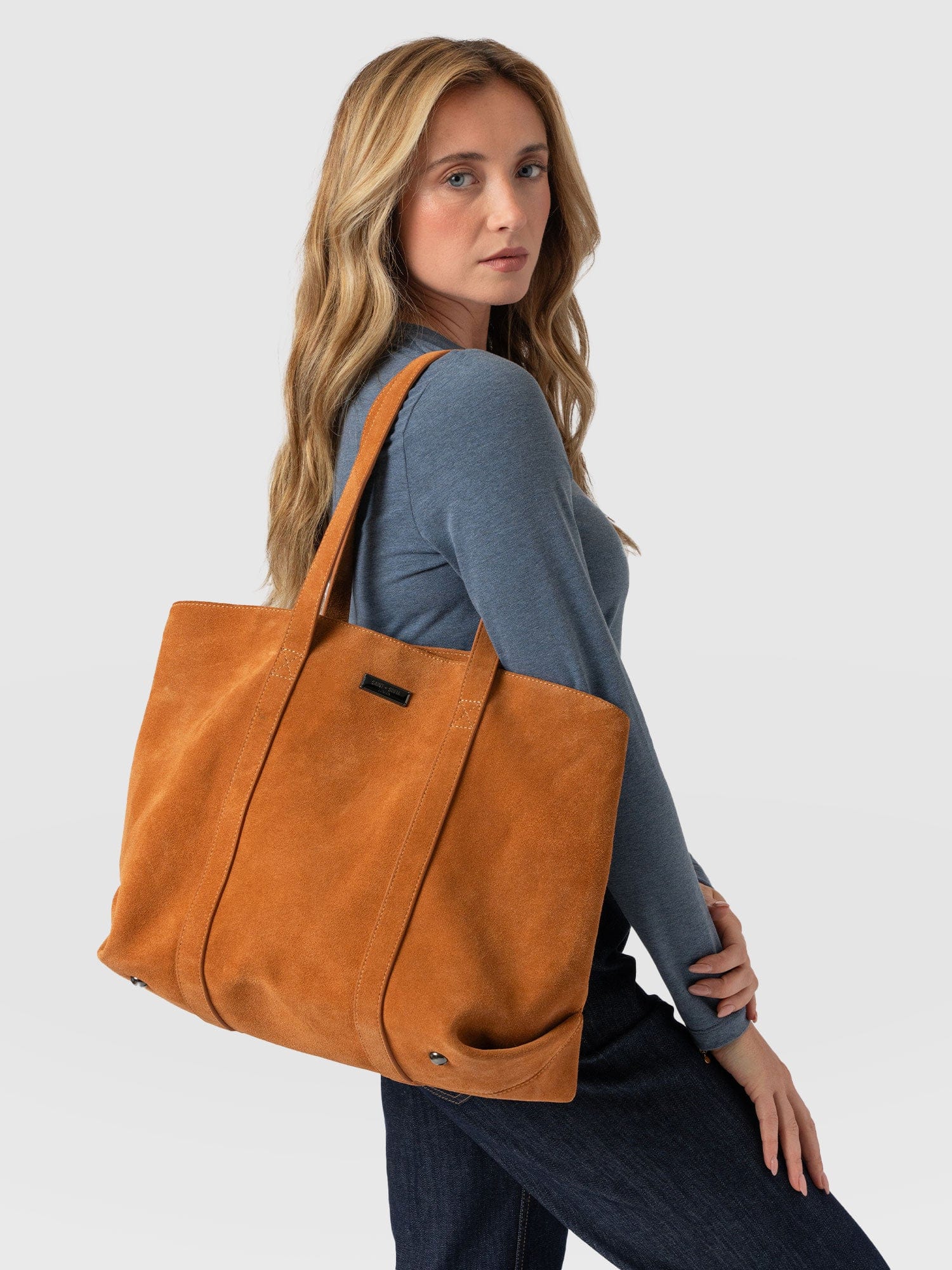 Kara Shopper Bag Tan Suede - Women's Bags | Saint + Sofia® UK