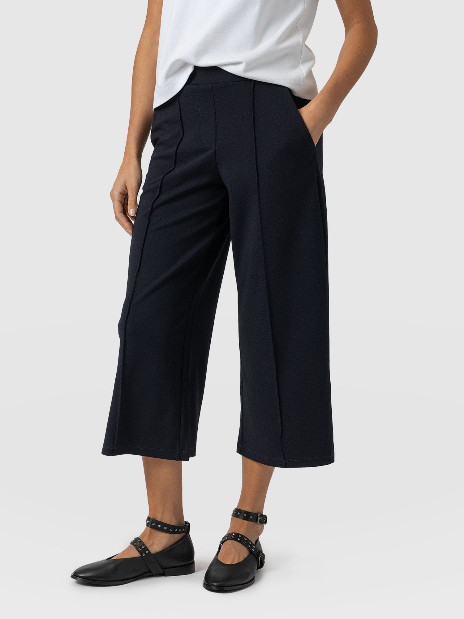 Keller Keller Crop Pant Navy - Women's Culottes | Saint + Sofia® UK