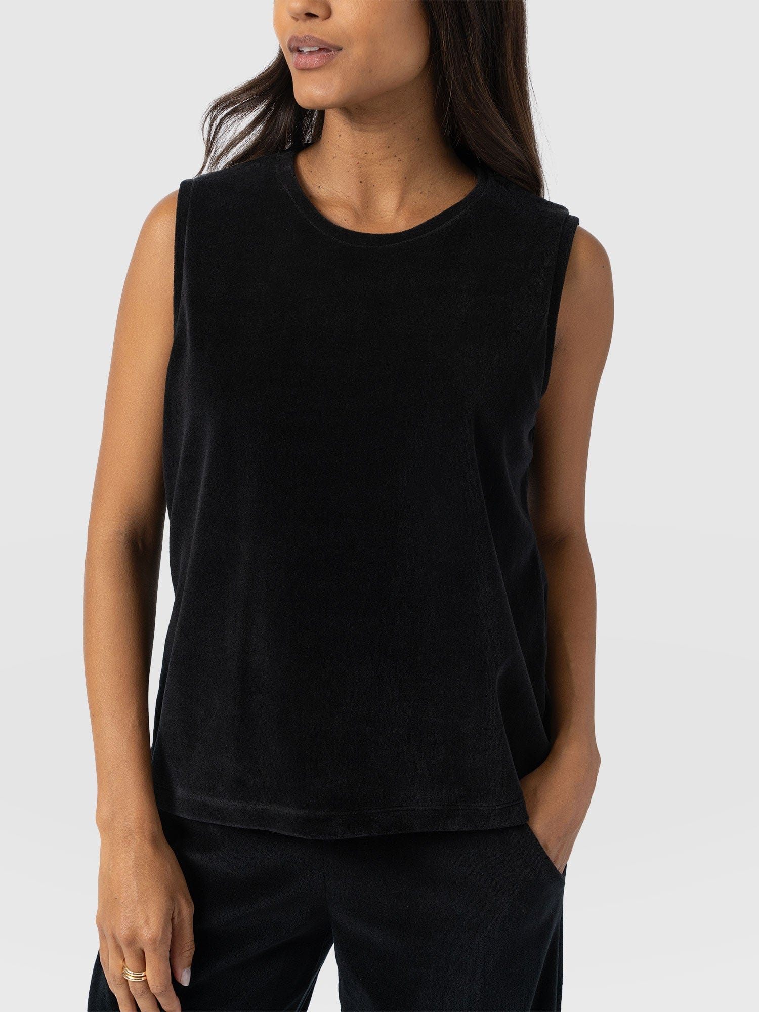 Keller Vest - Black Velvet - Women's T-shirts | Saint and Sofia® UK