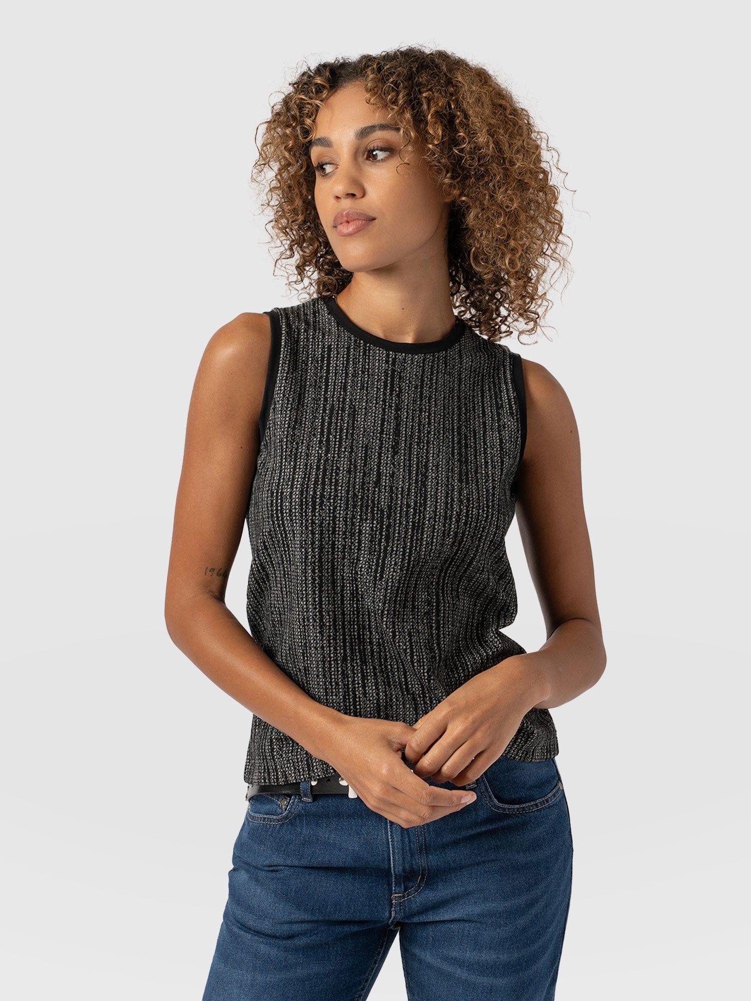 Keller Vest Grey/Black - Women's Vests | Saint + Sofia® UK