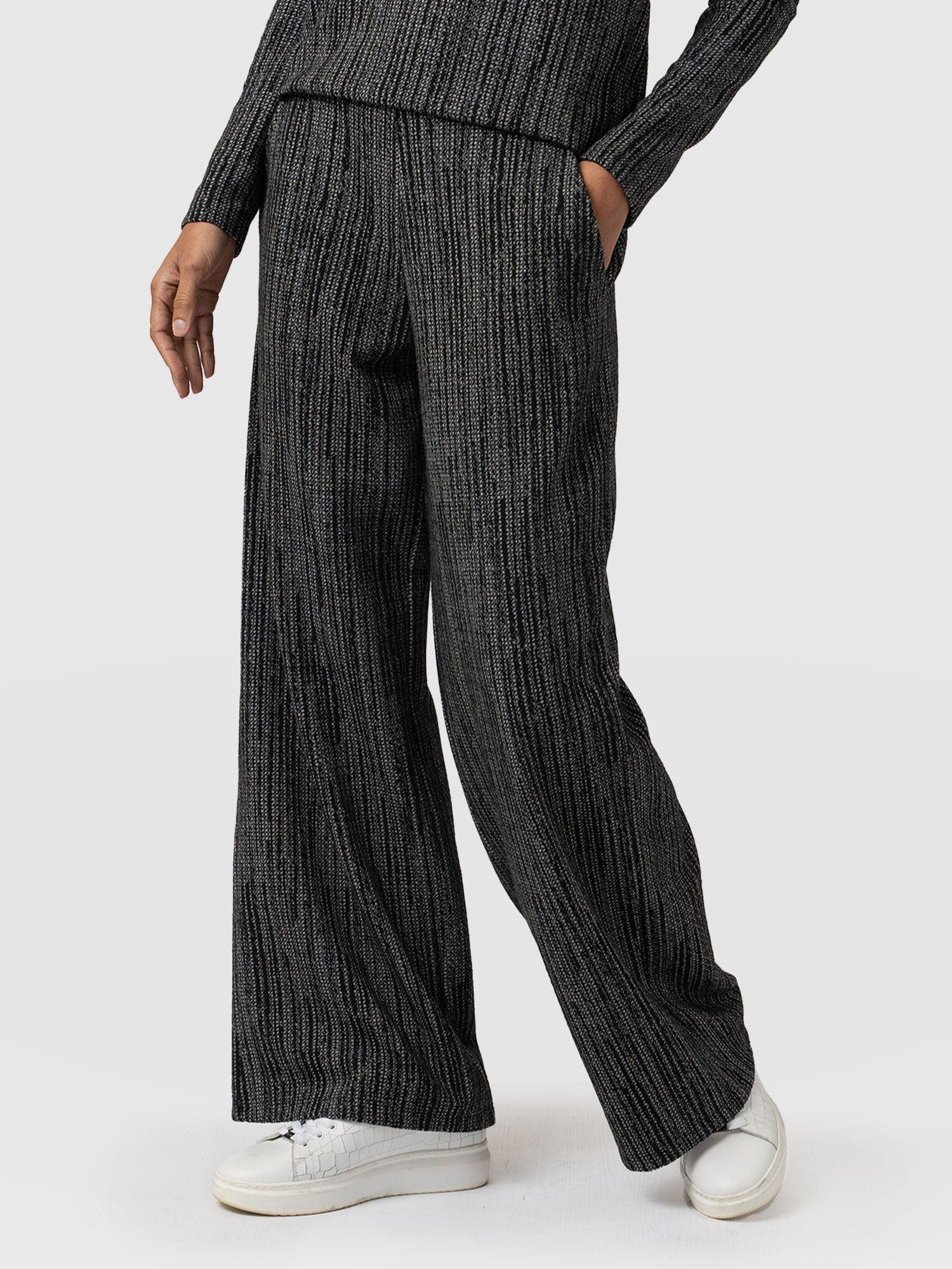 Keller Wide Leg Pant Grey/Black - Women's Trousers | Saint + Sofia® UK