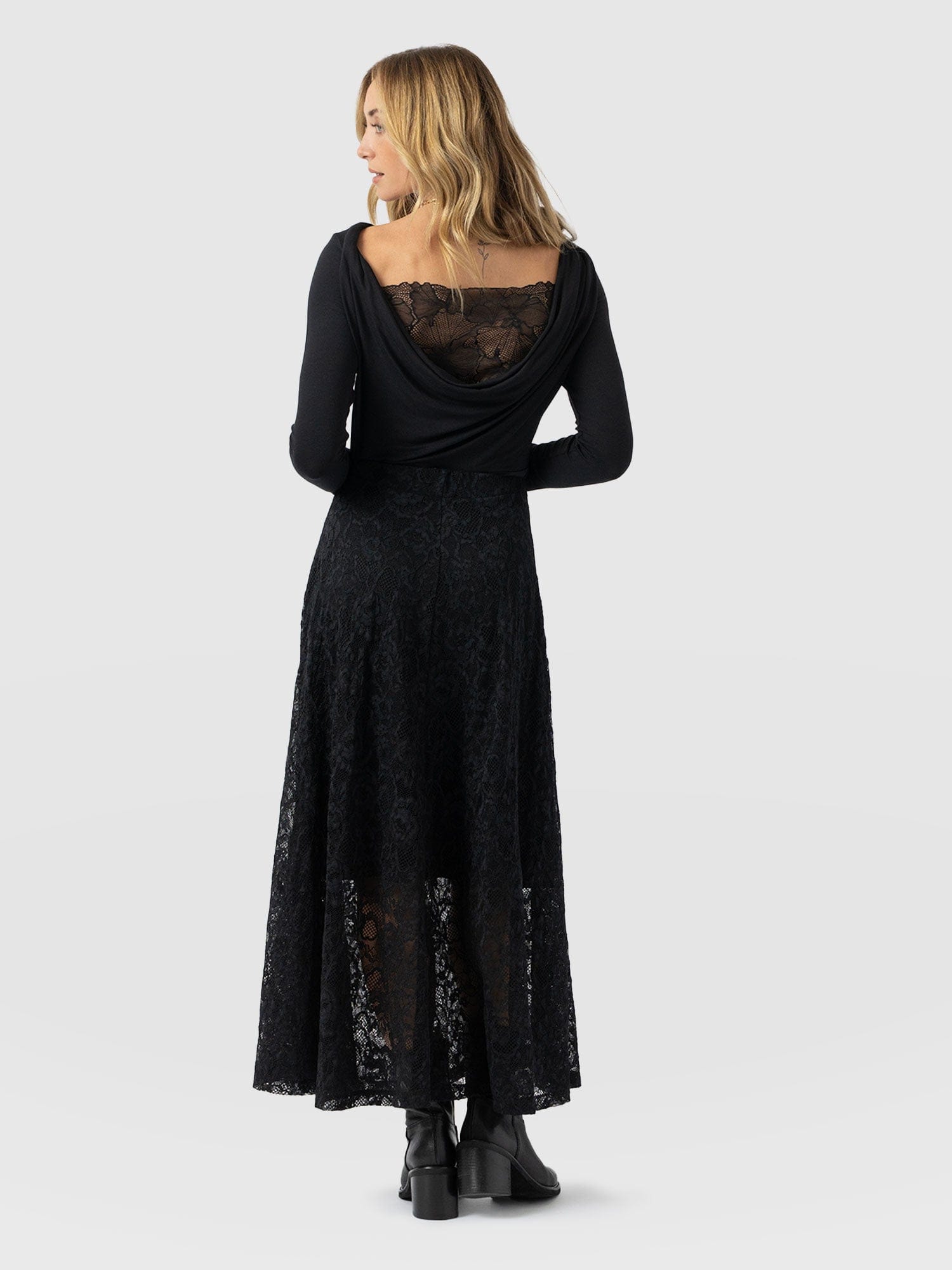 Lana A - Line Skirt - Black Lace