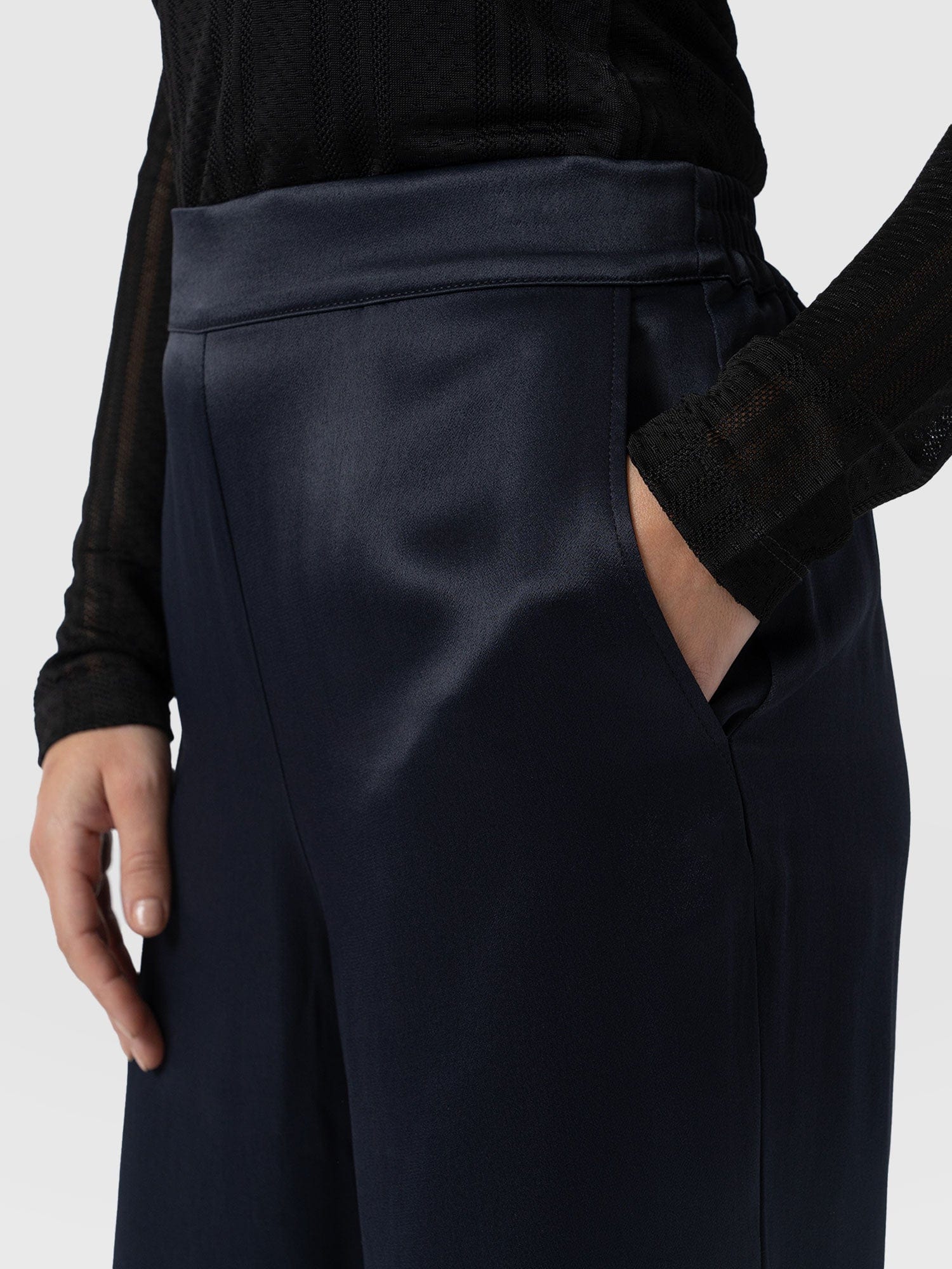 Langley Wide Leg Pant Navy - Women's Trousers | Saint + Sofia® UK