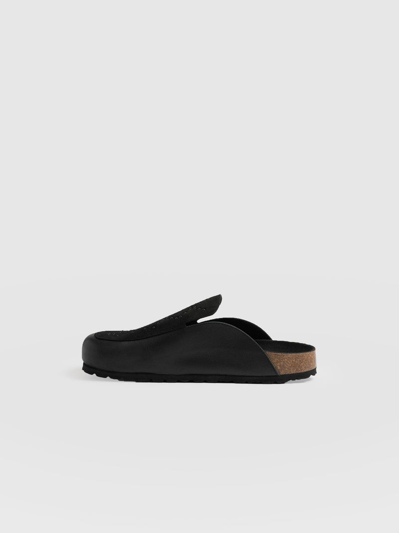 Lottie Studded Clogs Black - Women's Shoes | Saint + Sofia® UK