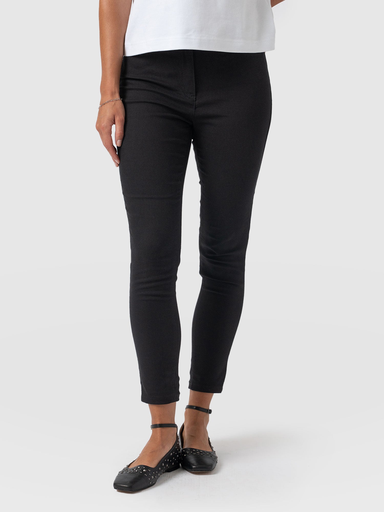 Maeva Skinny Pant Black - Women's Trousers | Saint + Sofia® UK