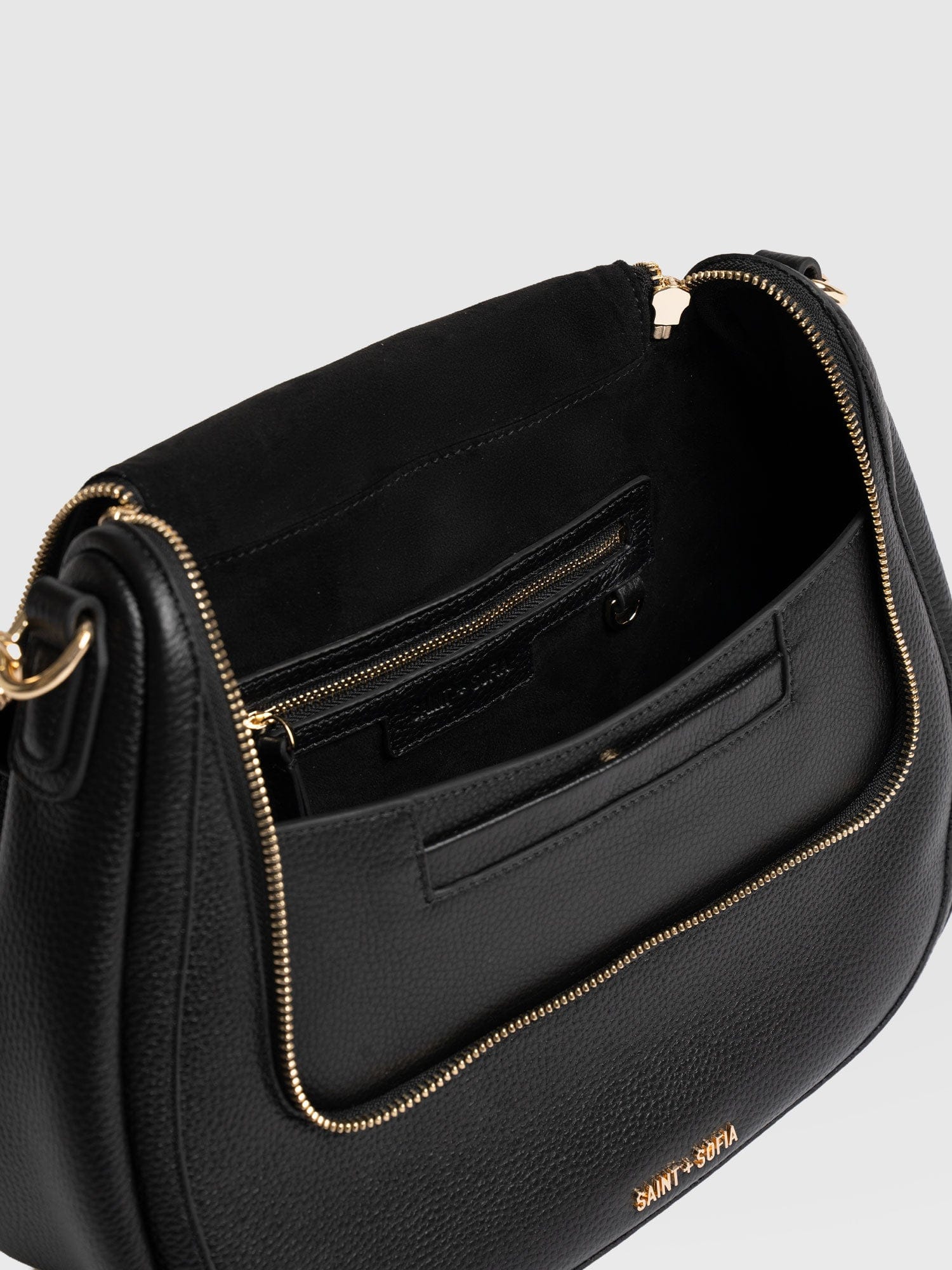 Marlowe Messenger Bag - Black - Women's Handbags | Saint + Sofia® UK