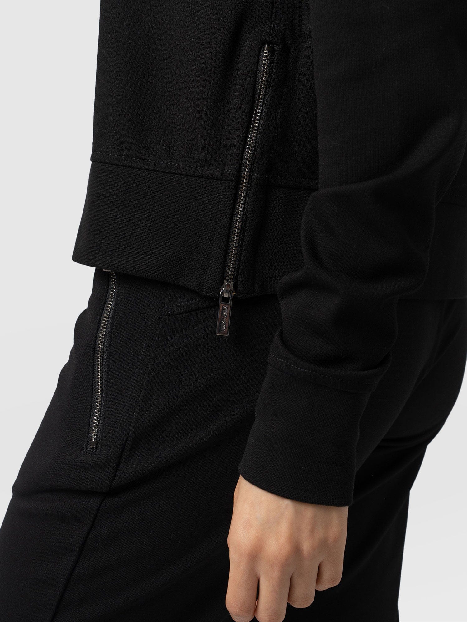 Morgan Zip Sweater - Black/Beige