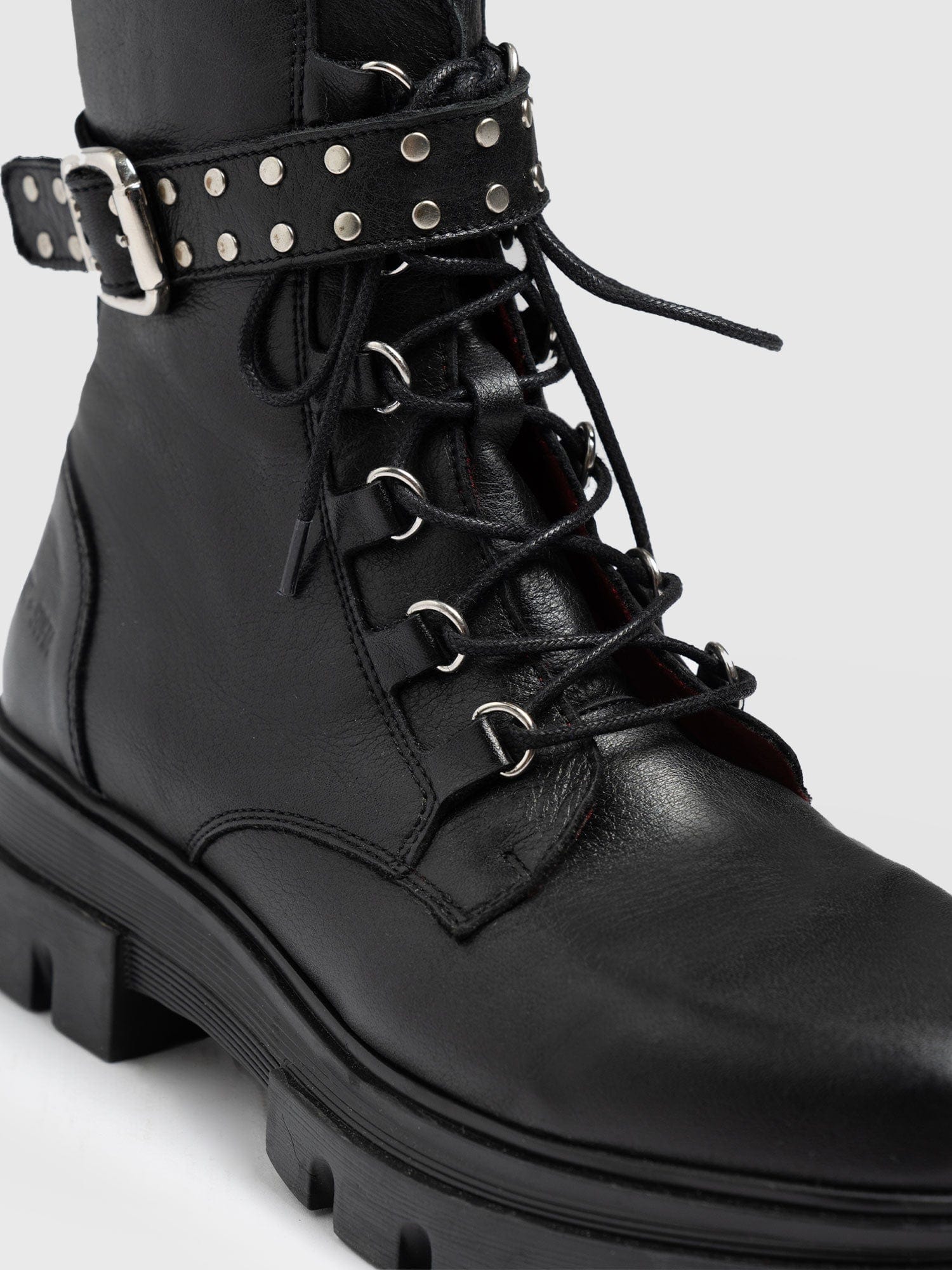 Southbank Studded Boot Black - Women's Leather Boots | Saint + Sofia® UK