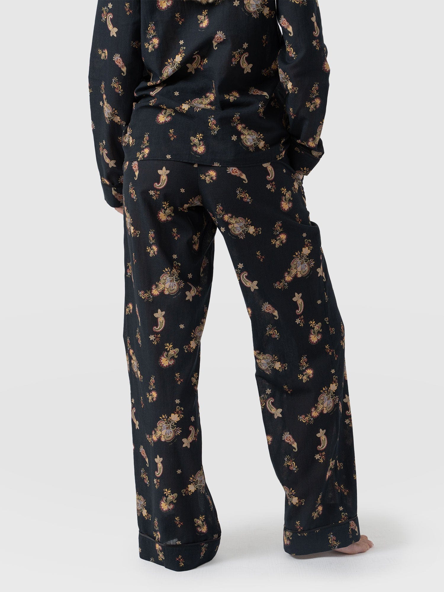 Norah Loungewear Set Black - Women's Shirts | Saint + Sofia® UK