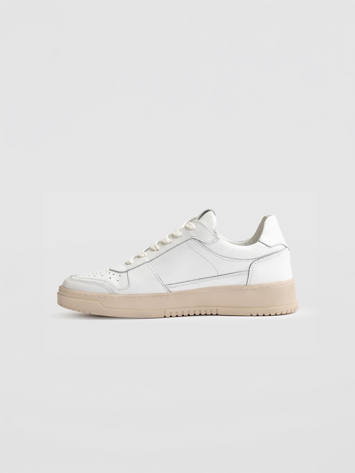 Onyx Trainer - White
