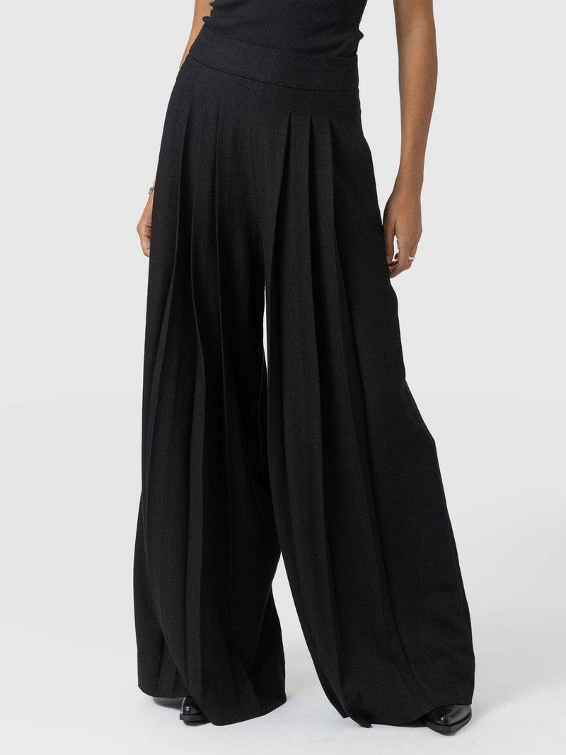 Oriya Pleated Wide Leg Pant - Black