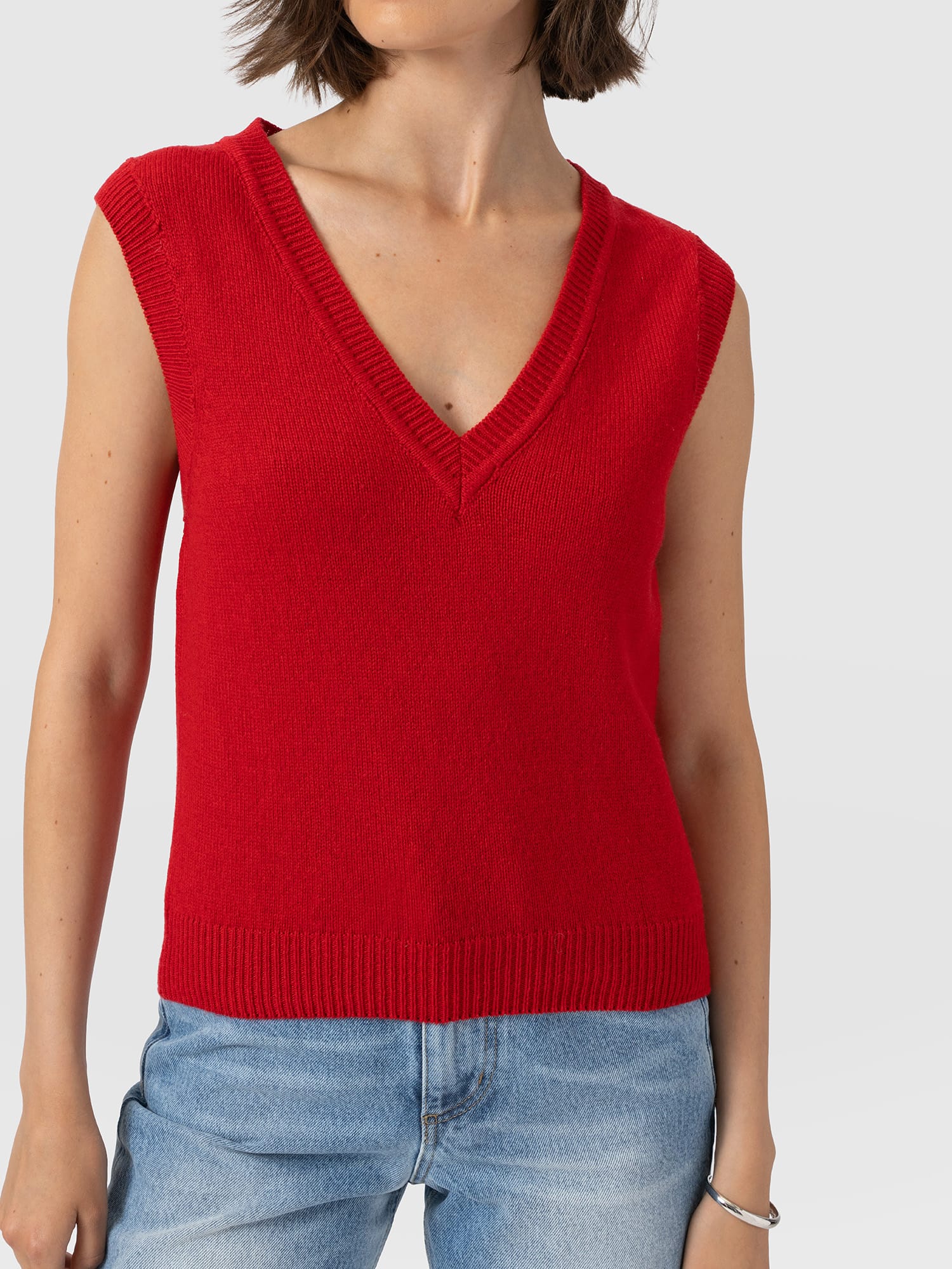 Oxford Cashmere V Neck Sleeveless Knit - Red
