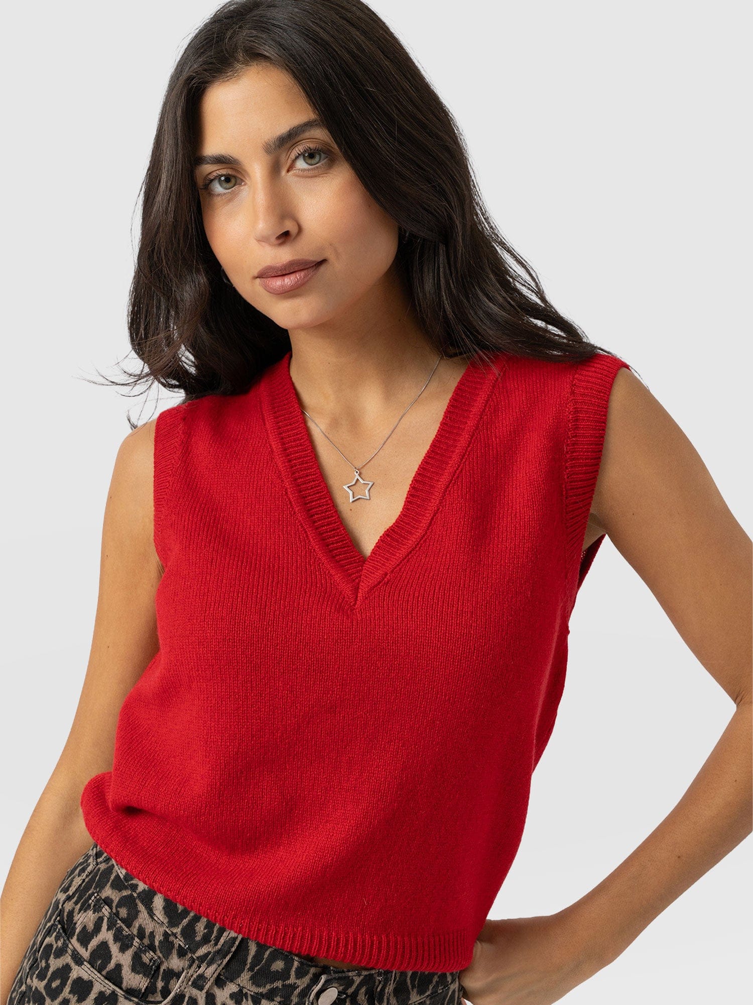 Oxford Cashmere V Neck Sleeveless Knit - Red
