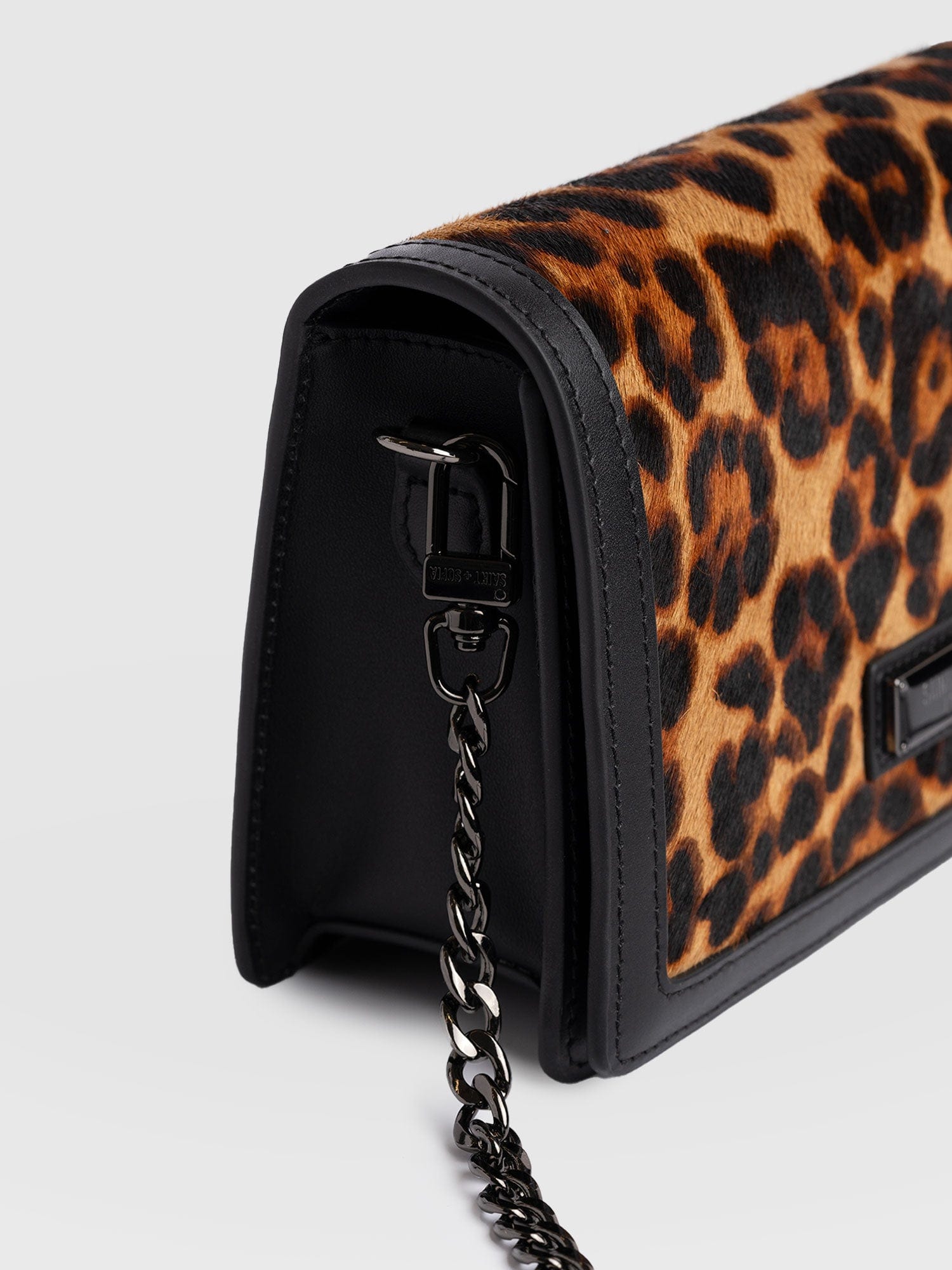 Primrose Wallet on Chain Leopard - Women's Bags | Saint + Sofia® UK