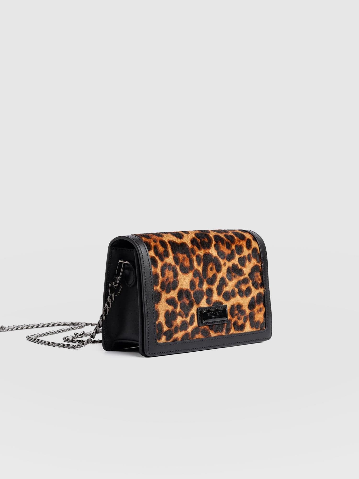 Primrose Wallet on Chain - Leopard