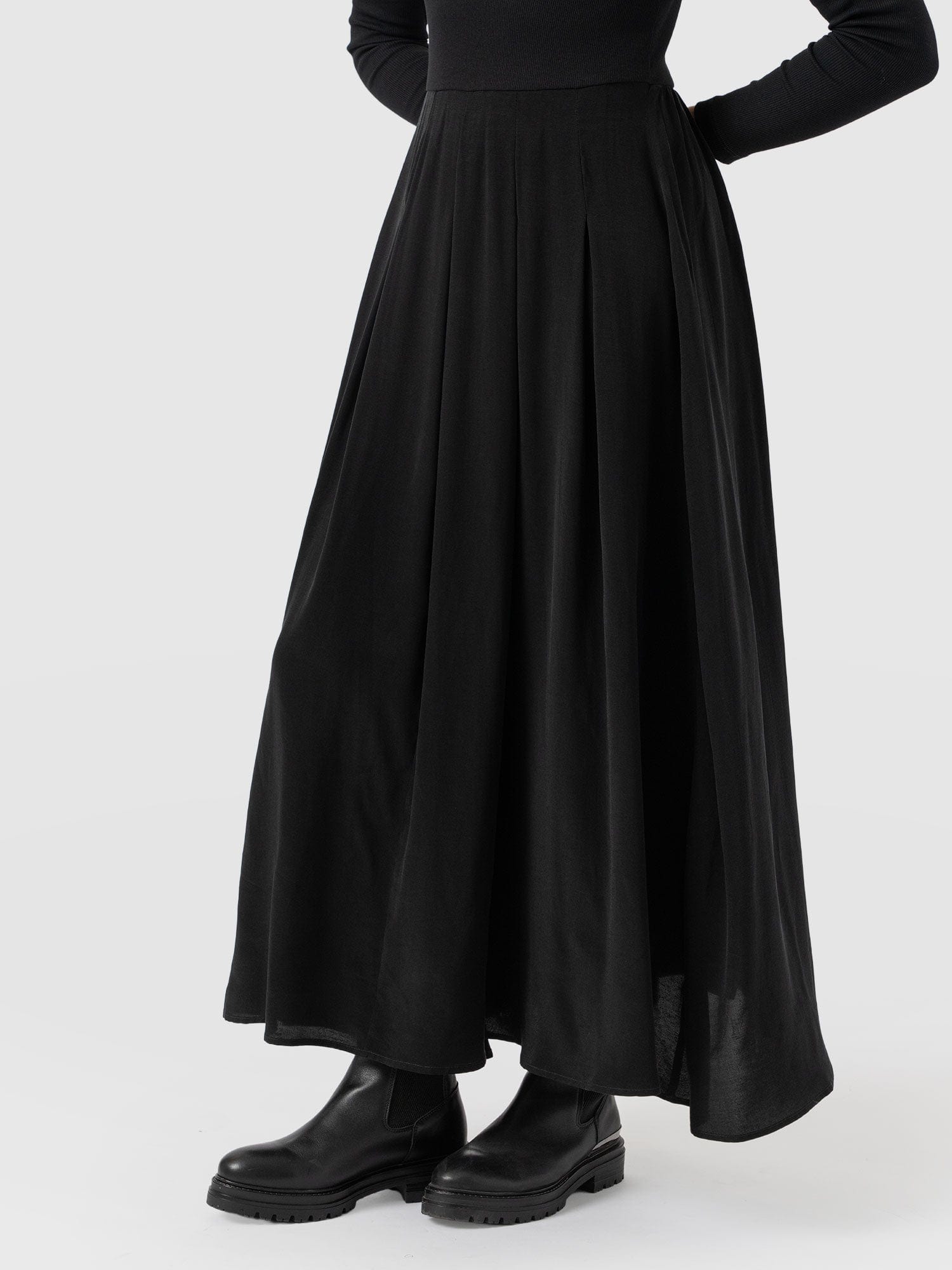 Renee Rib Contrast Long Sleeve Dress - Black