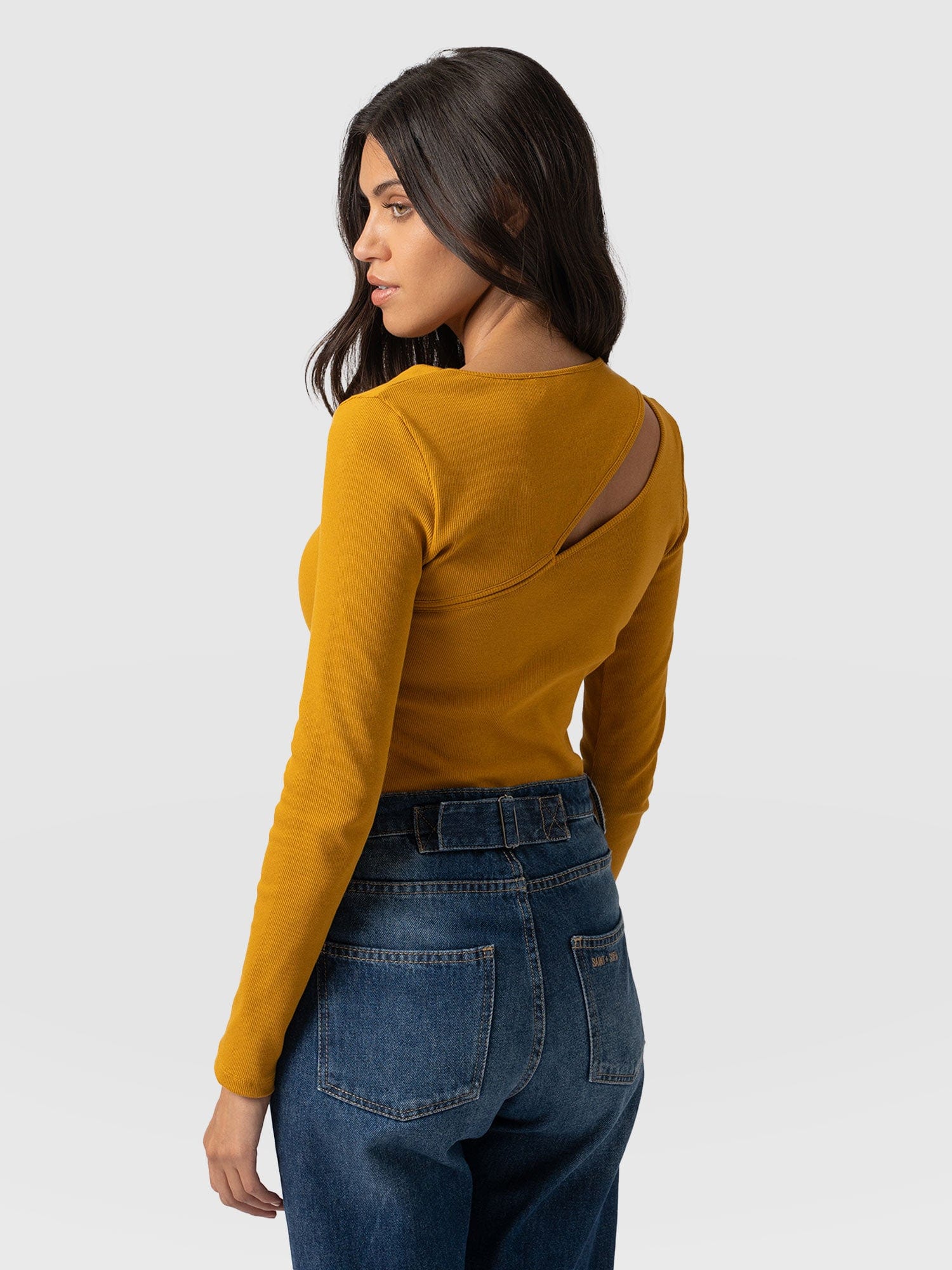 Reveal Tee Long Sleeve Ochre - Women's T-shirts | Saint + Sofia® UK