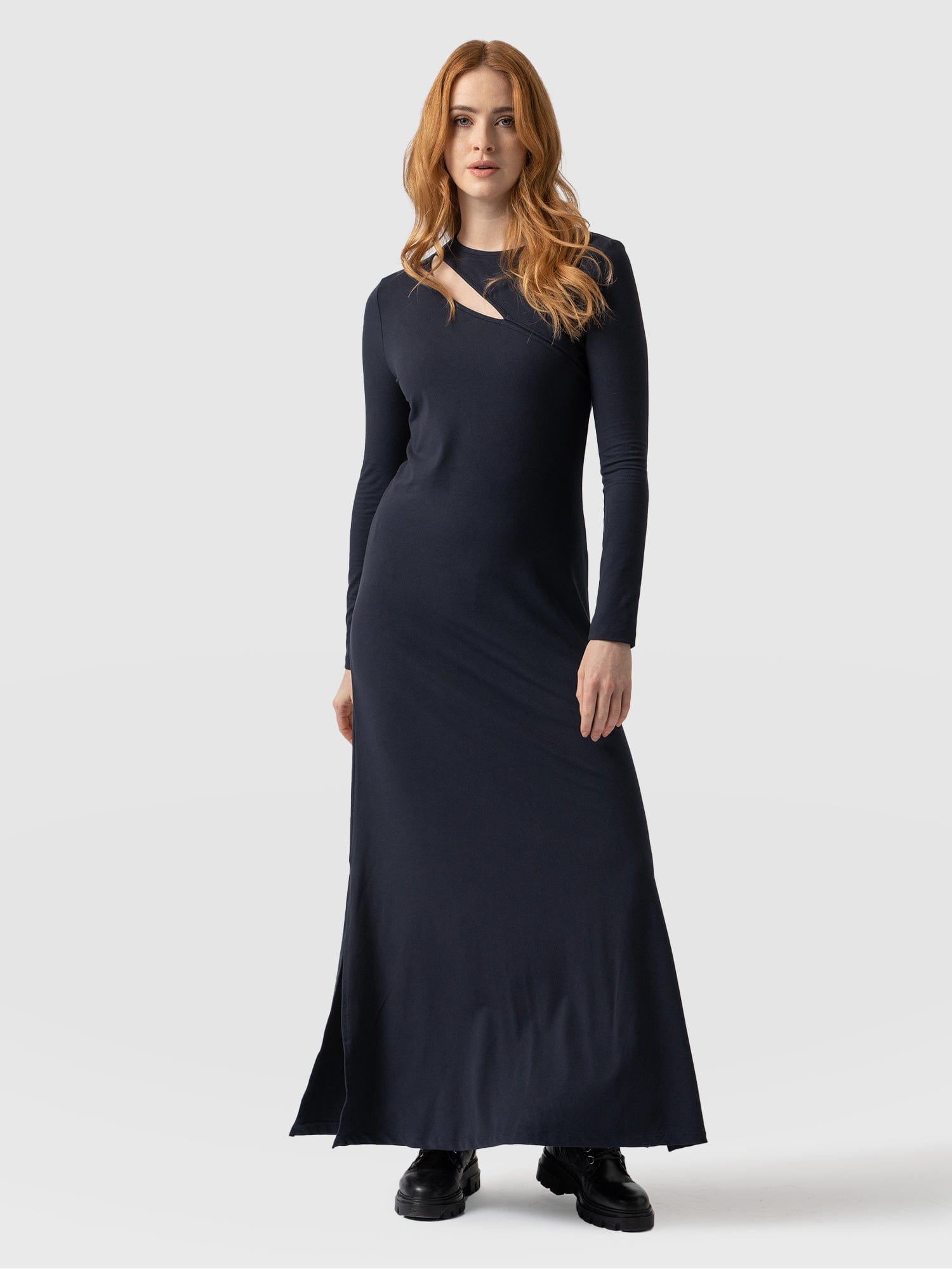 Reveal Viscose Runway Dress - Navy