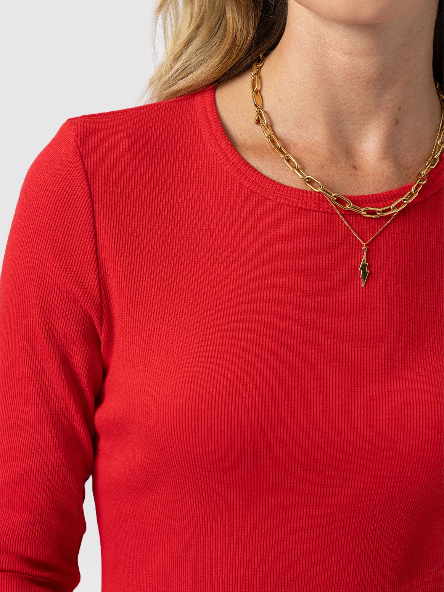 Ribbed Long Sleeve Tee - Red - Women's T-shirts | Saint and Sofia® UK