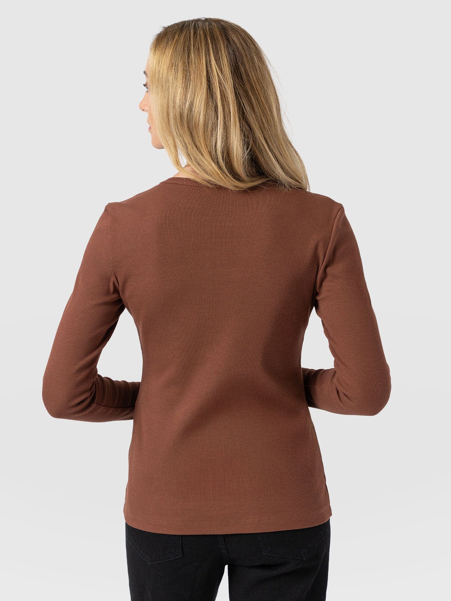 Ribbed Long Sleeve Tee - Russet Brown - Women's T-shirts | Saint + Sofia® UK