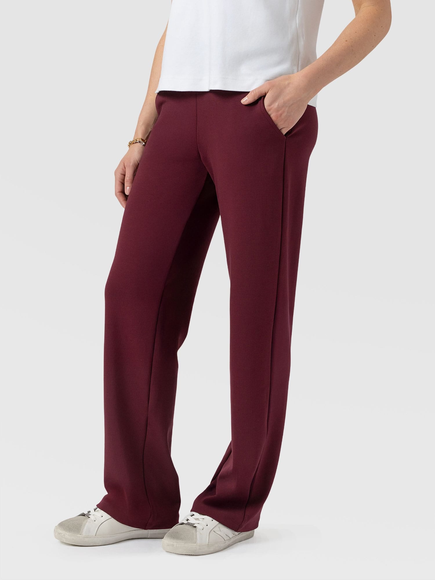 Runway Pant Burgundy - Women's Trousers | Saint + Sofia® UK
