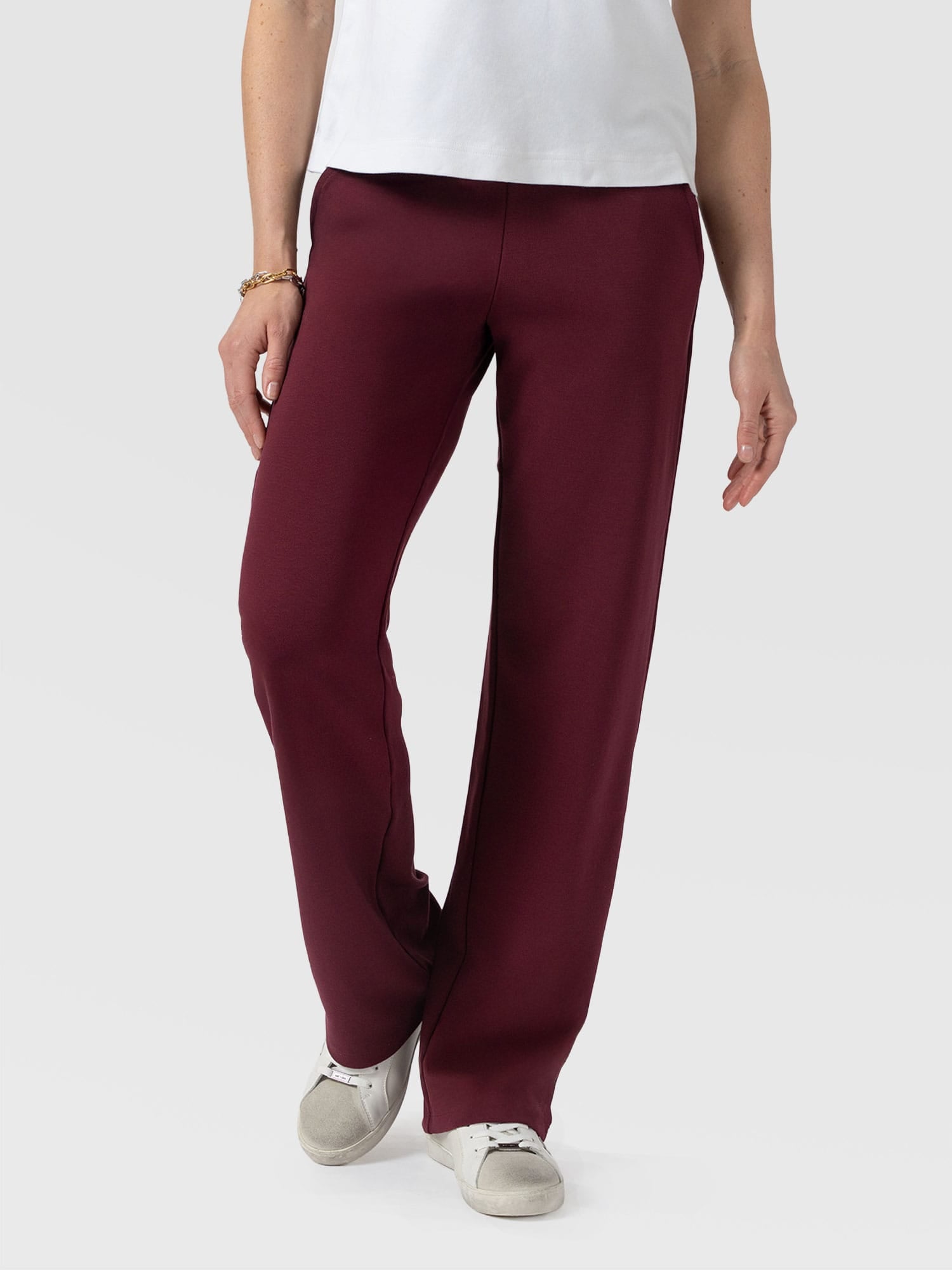 Runway Pant Burgundy - Women's Trousers | Saint + Sofia® UK
