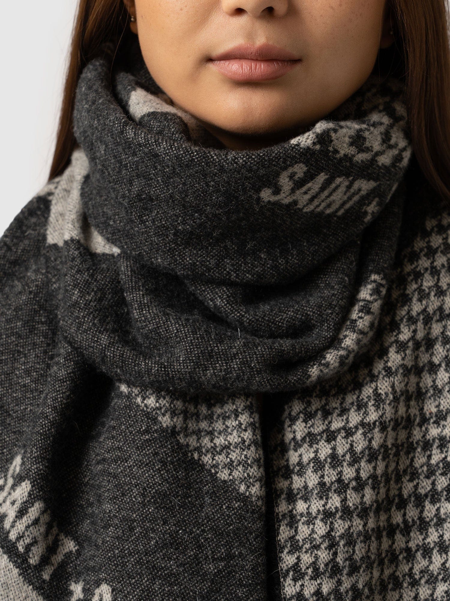 Saint + Sofia Scarf Black/Grey - Women's Scarves | Saint + Sofia® UK