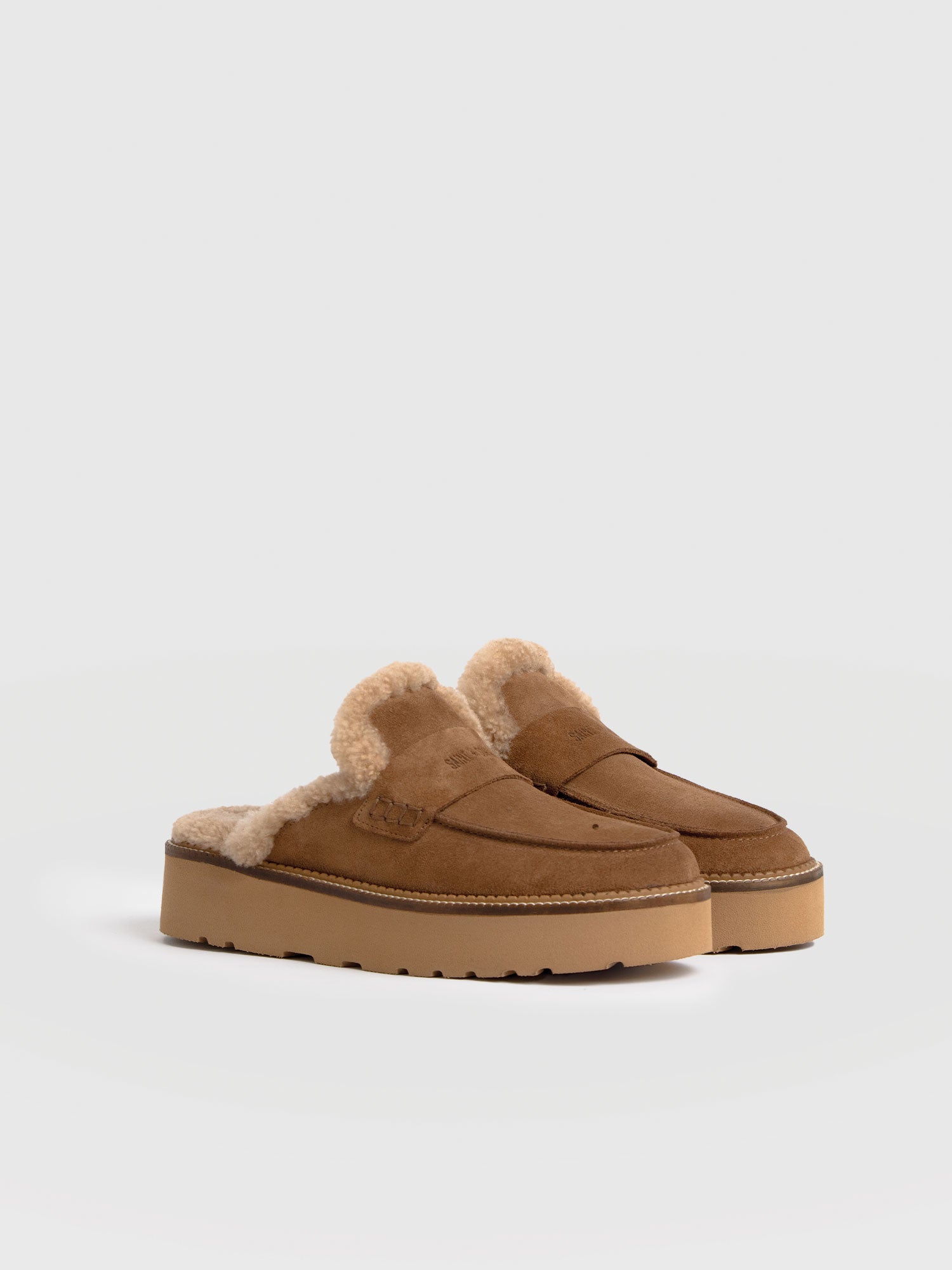 Sloane Shearling Clog - Camel