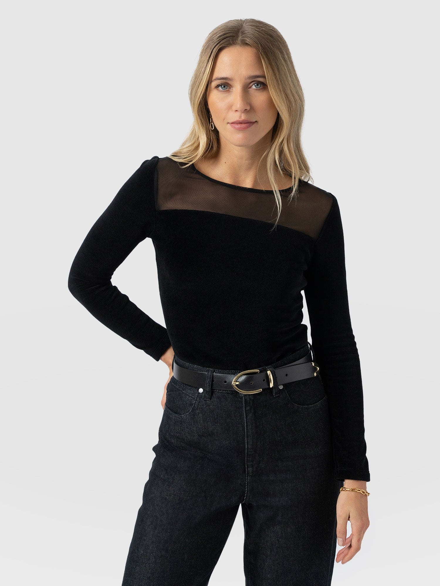 Storm Mesh Long Sleeve Tee - Black Velvet - Women's T-shirts | Saint + Sofia® UK