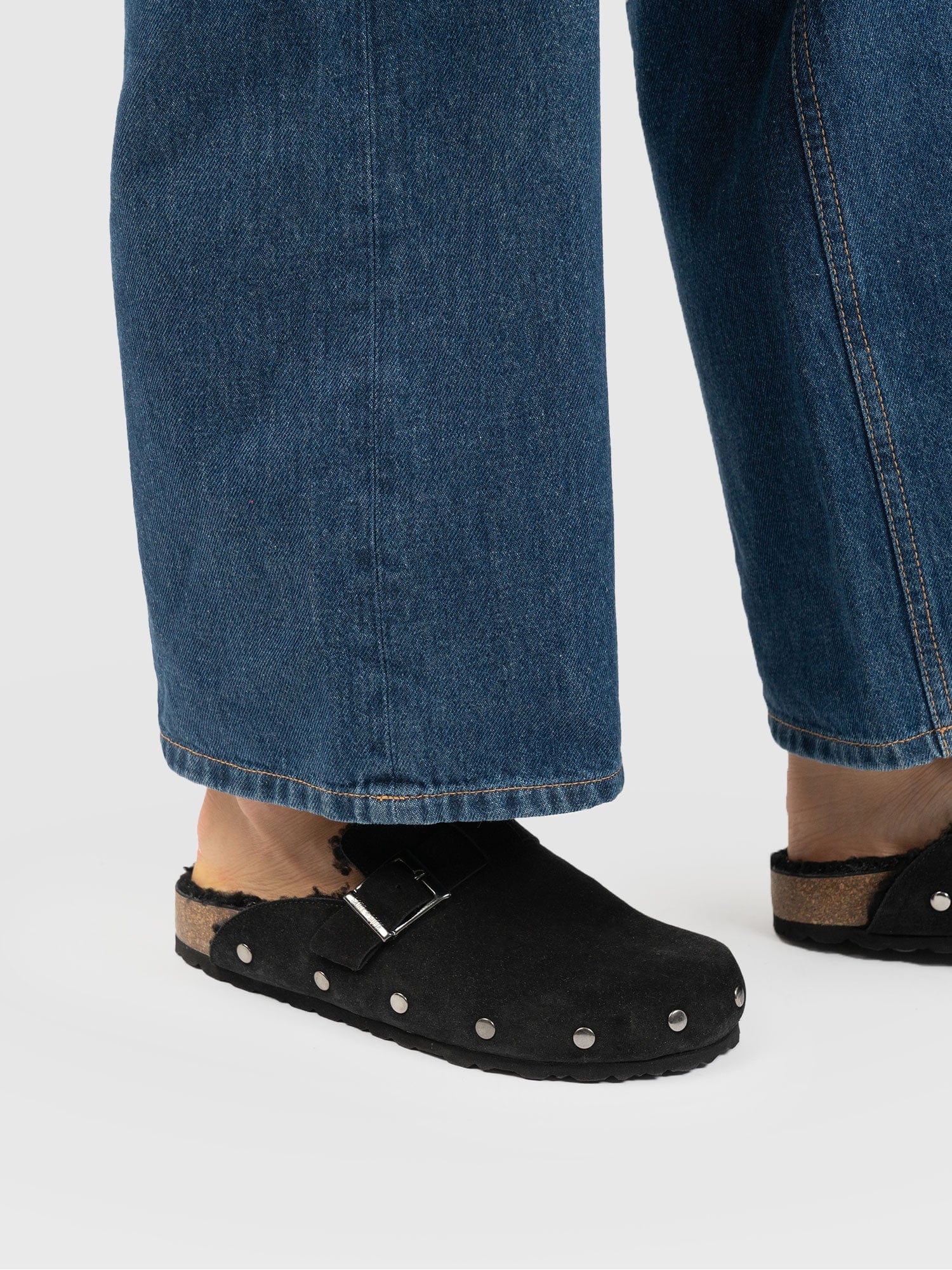 Studded Clogs Black Shearling - Women's Shoes | Saint + Sofia® UK