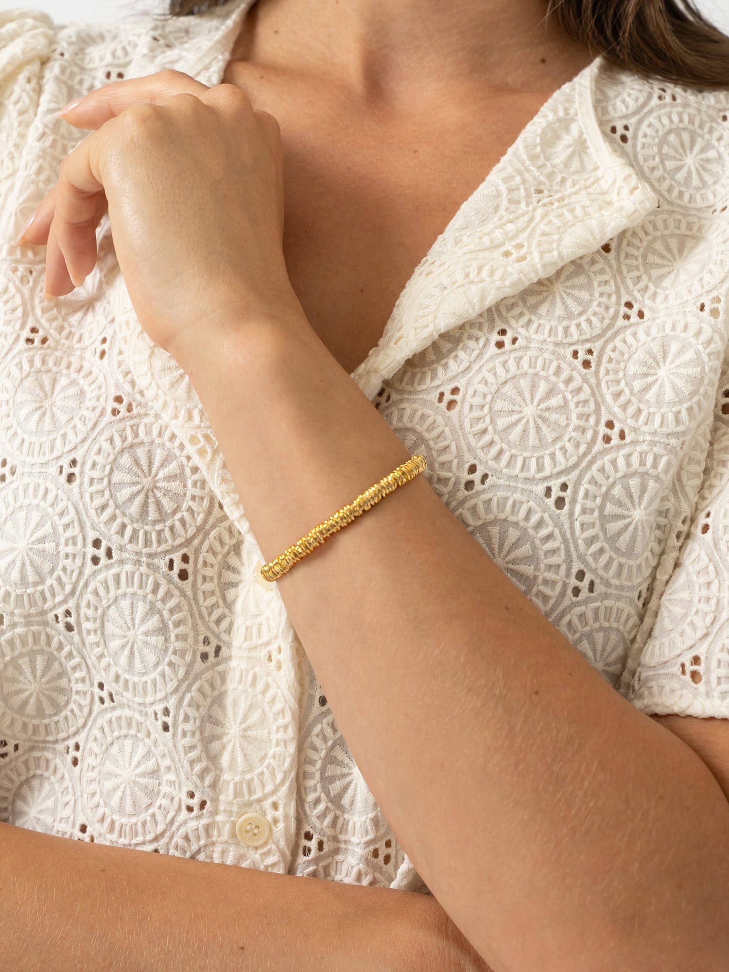 Swirl Bangle - Gold - Women's Jewellerys | Saint and Sofia® UK