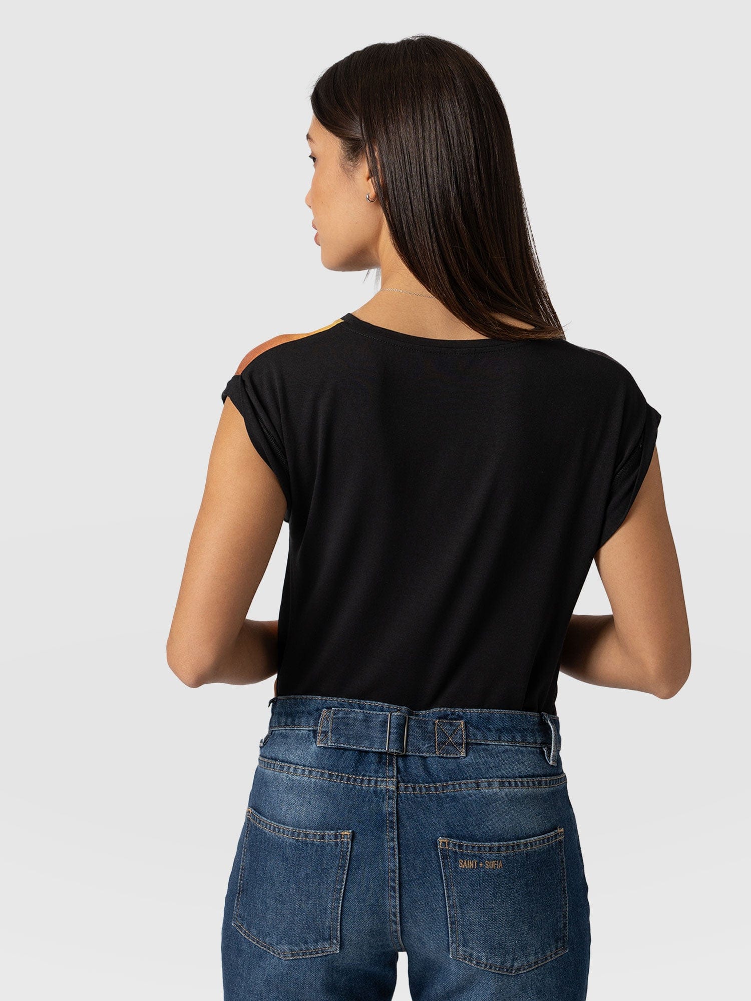 Turn Up Contrast Tee Amber Gradient - Women's T-Shirts | Saint + Sofia® UK