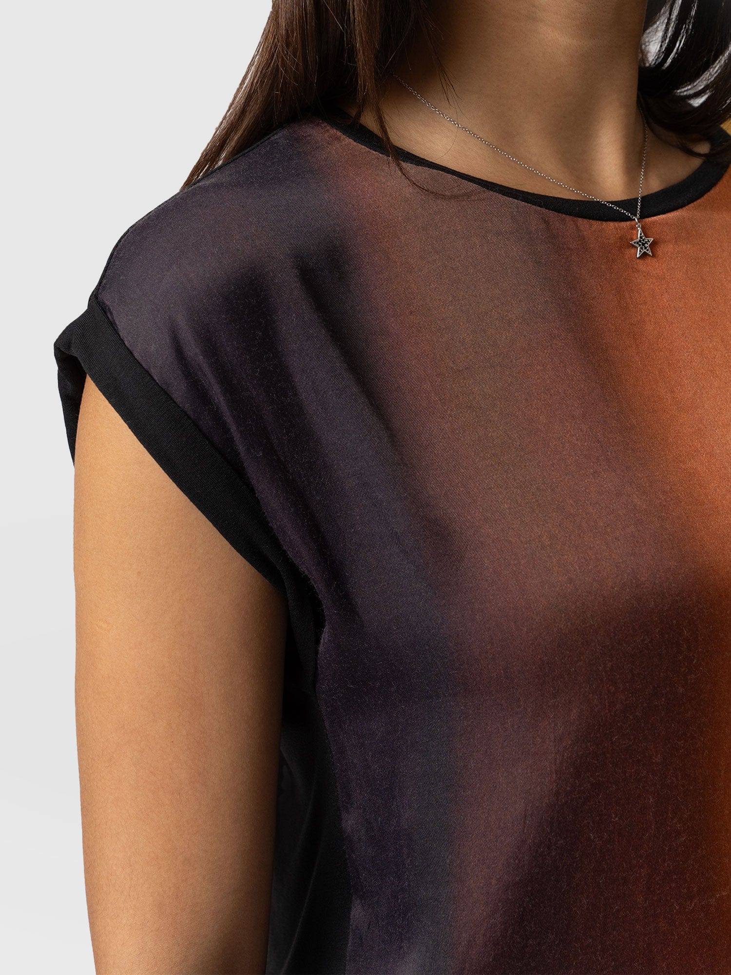 Turn Up Contrast Tee Amber Gradient - Women's T-Shirts | Saint + Sofia® UK