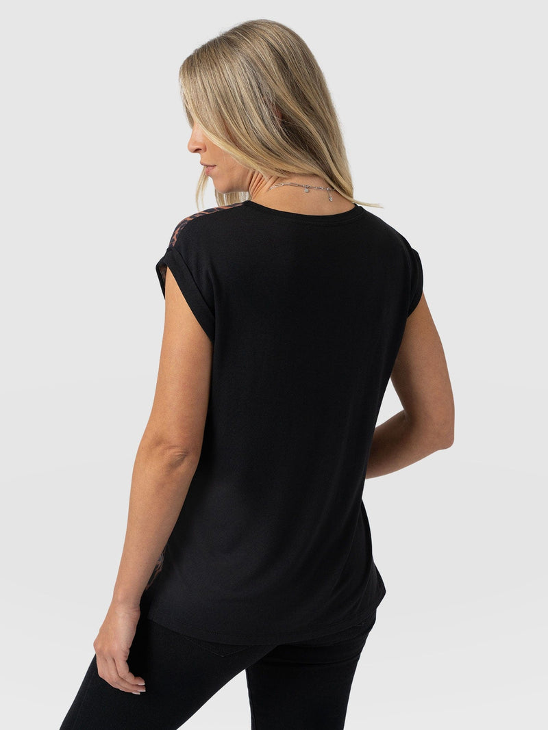 Turn Up Contrast Tee - Brown Leopard - Women's T-shirts | Saint + Sofia® UK