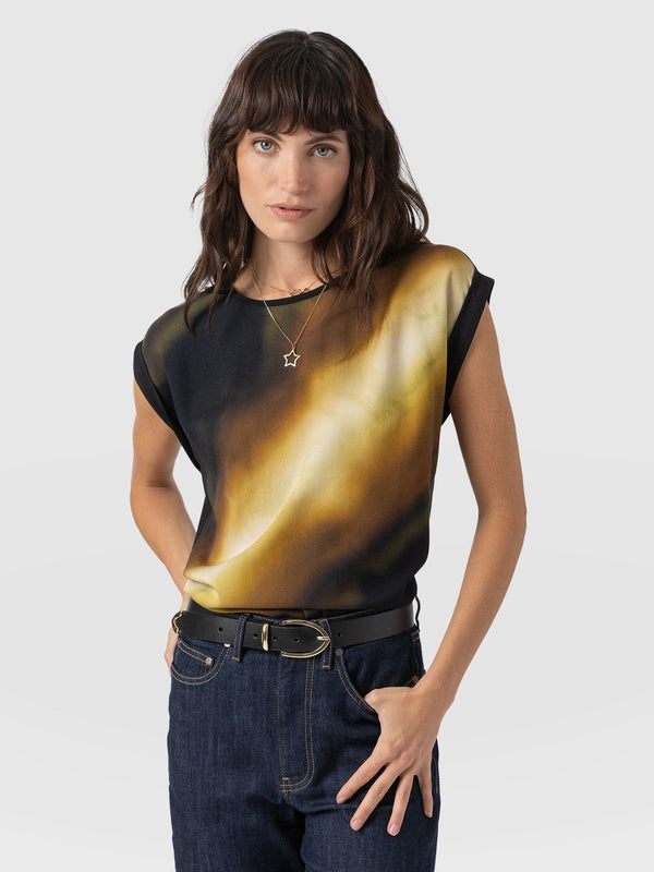 Turn Up Contrast Tee - Yellow Gradient