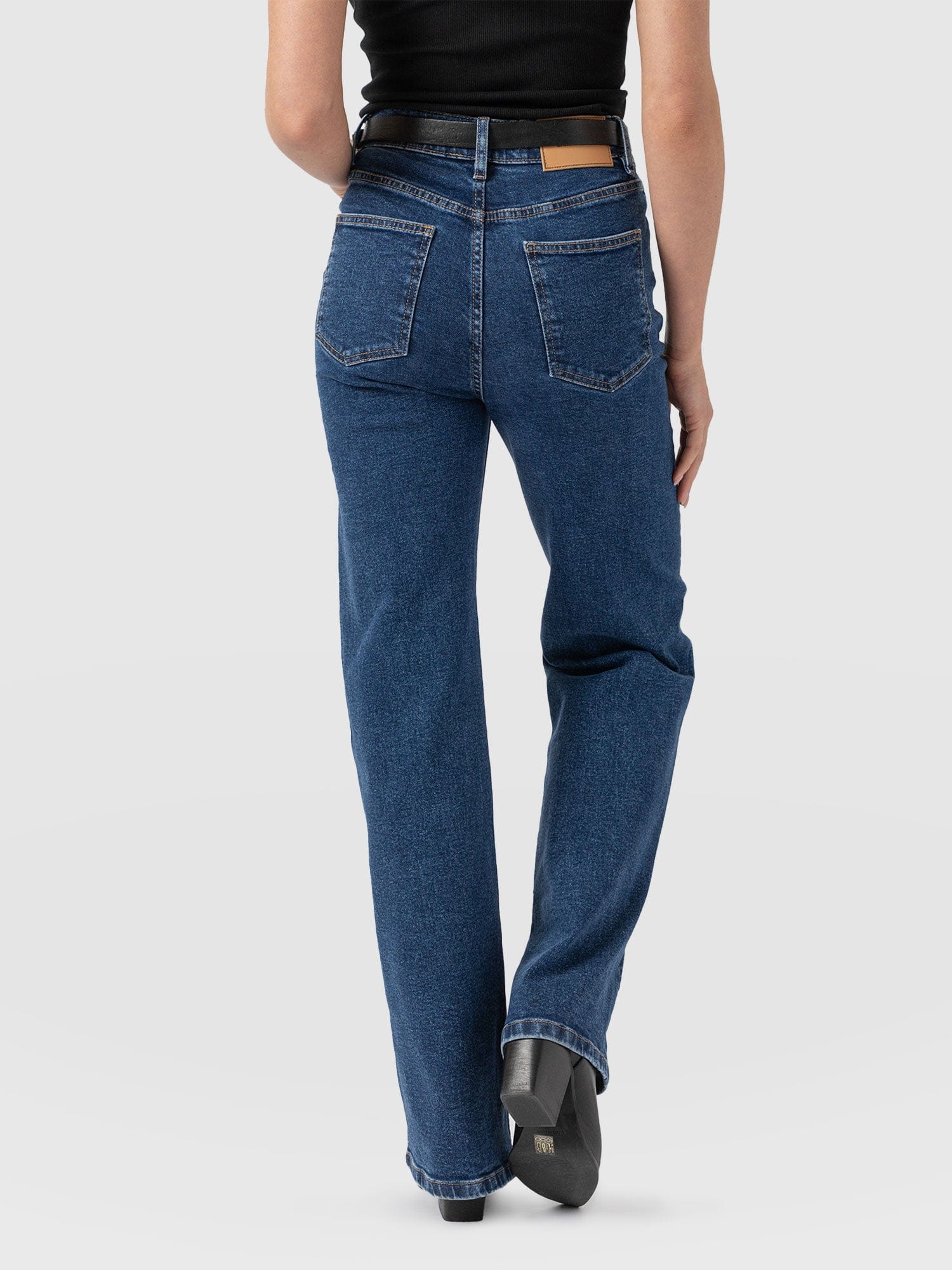 Wide Leg Jeans - Mid Blue